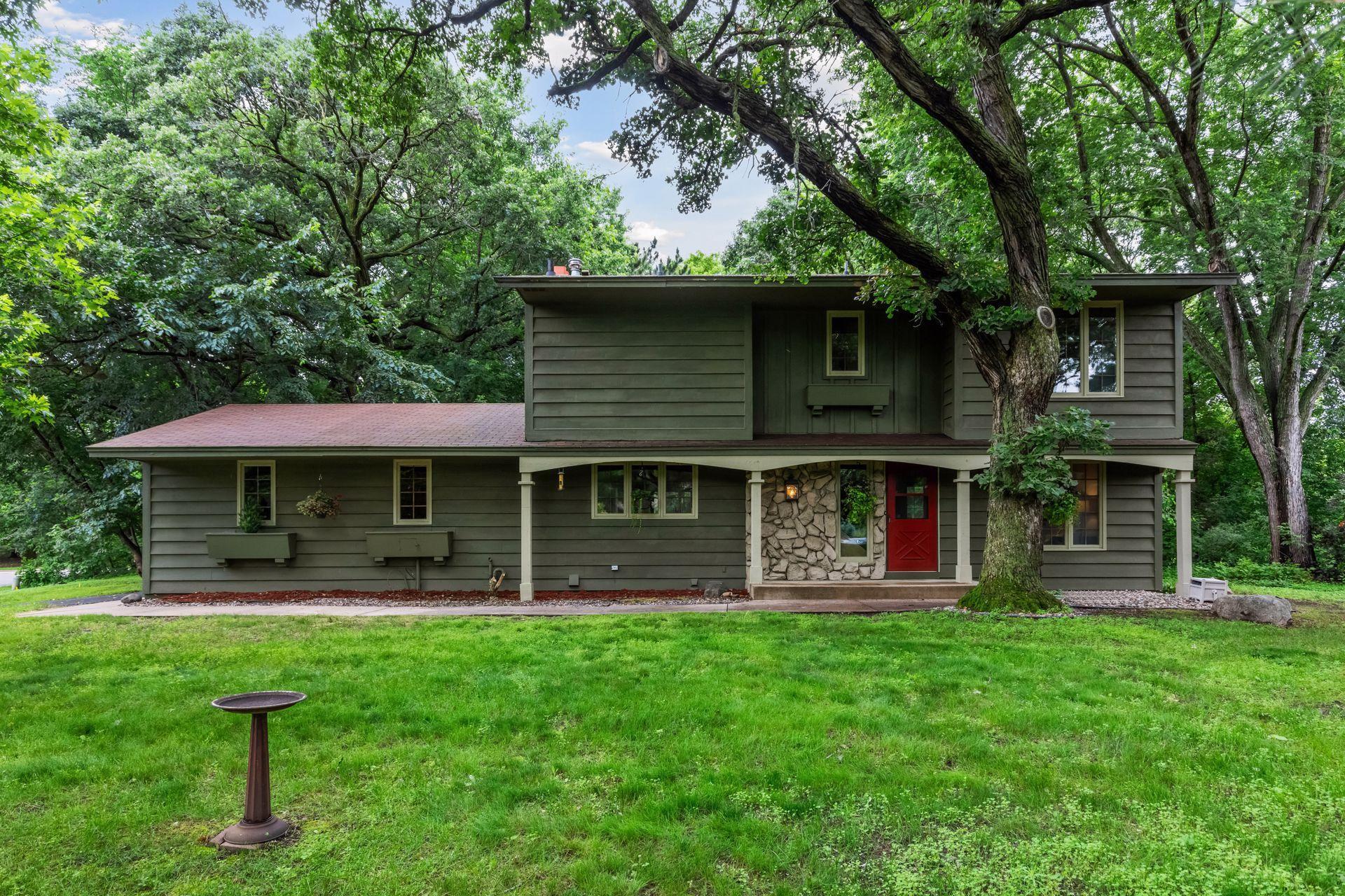 2700 Isle Royale Court
