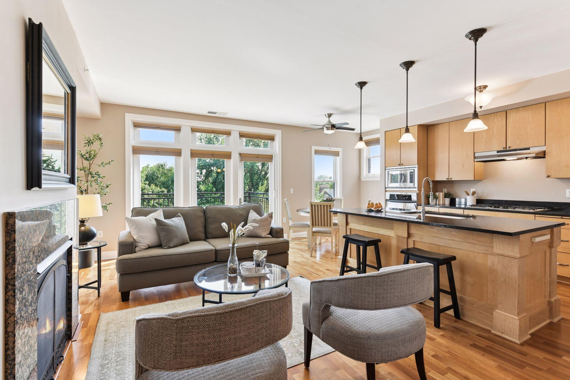 1060 Grand Avenue Unit: 404