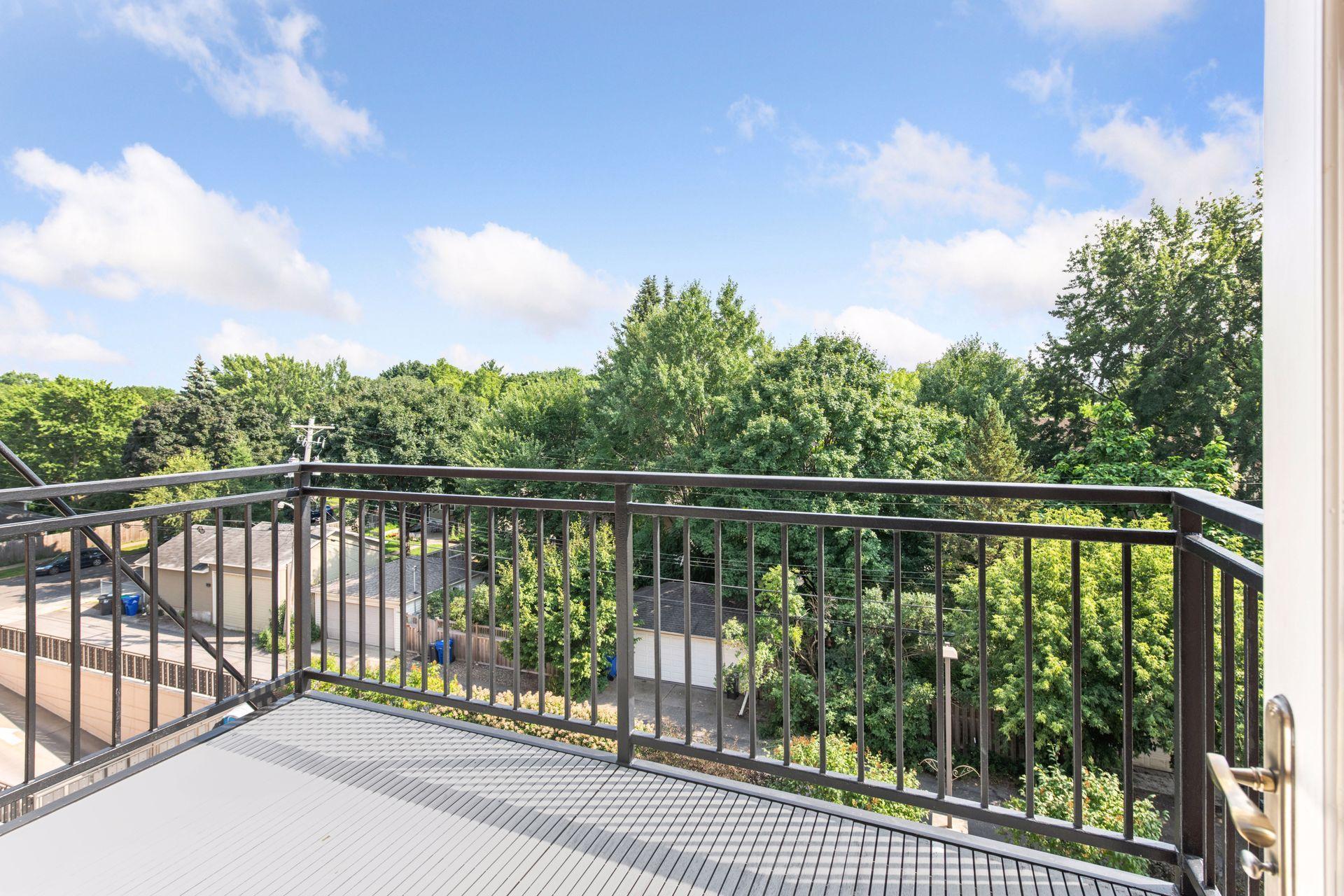 1060 Grand Avenue Unit: 404