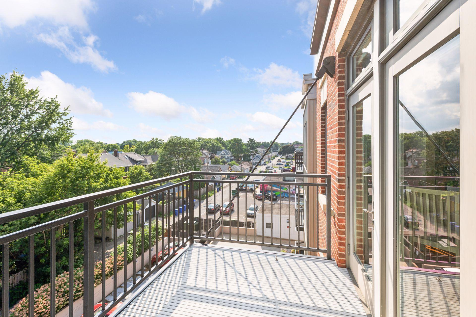 1060 Grand Avenue Unit: 404