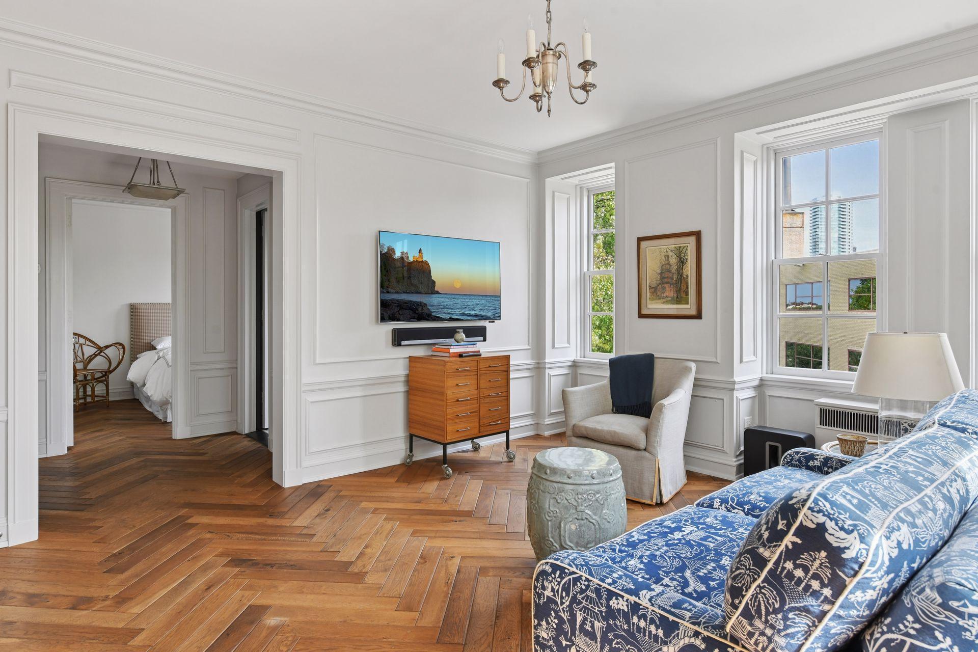 510 Groveland Avenue Unit: 204
