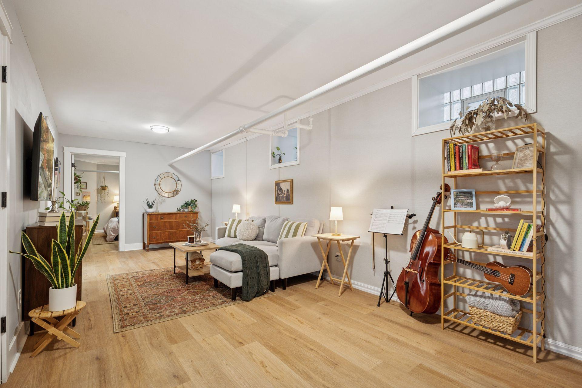 1520 Elliot Avenue Unit: 1