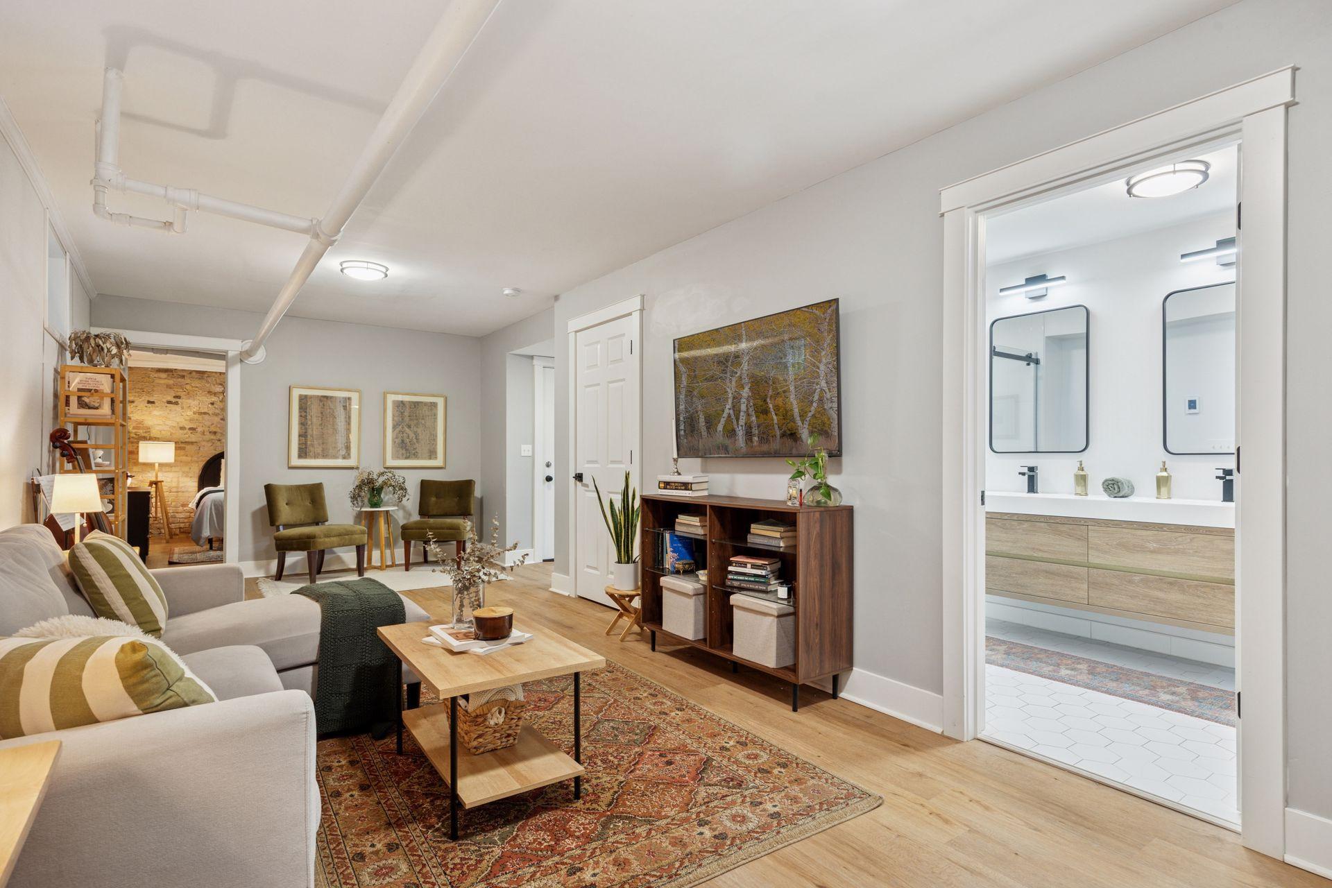 1520 Elliot Avenue Unit: 1