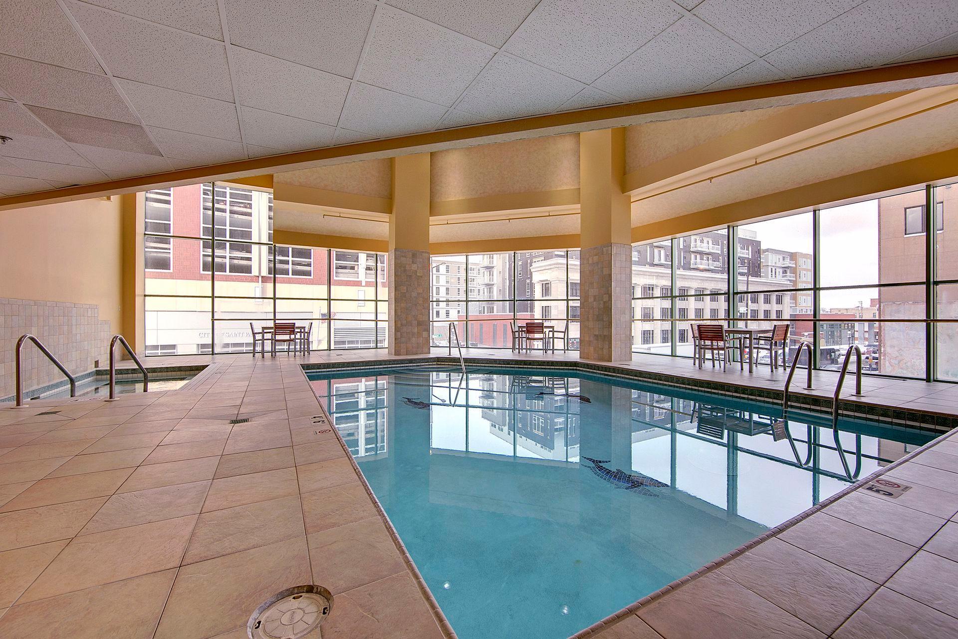 78 10th Street E Unit: 1010