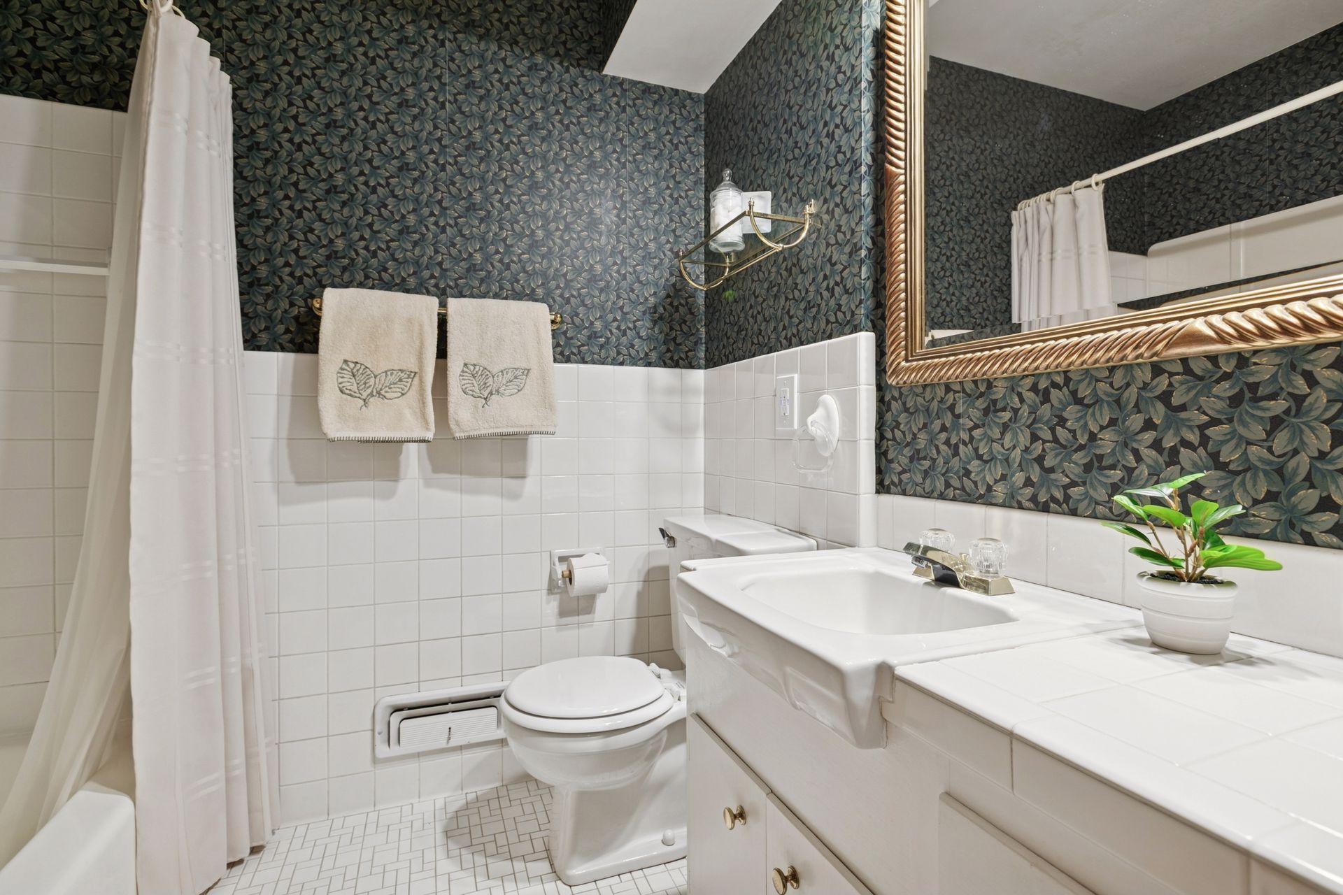 3420 Maplewood Drive