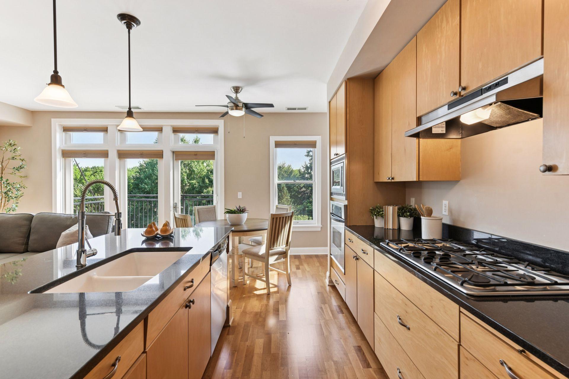 1060 Grand Avenue Unit: 404