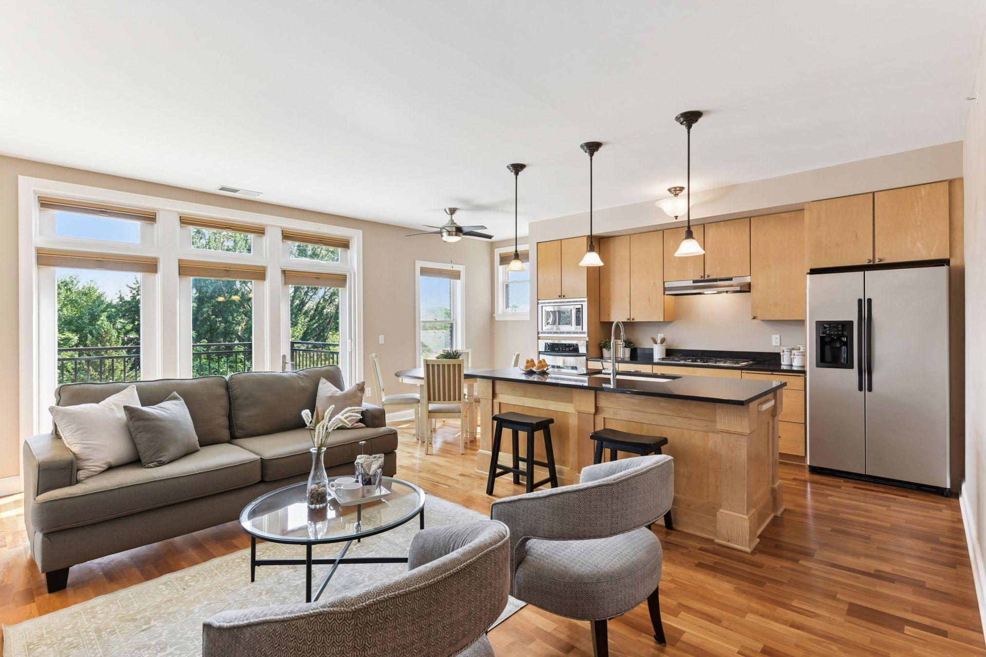 1060 Grand Avenue Unit: 404