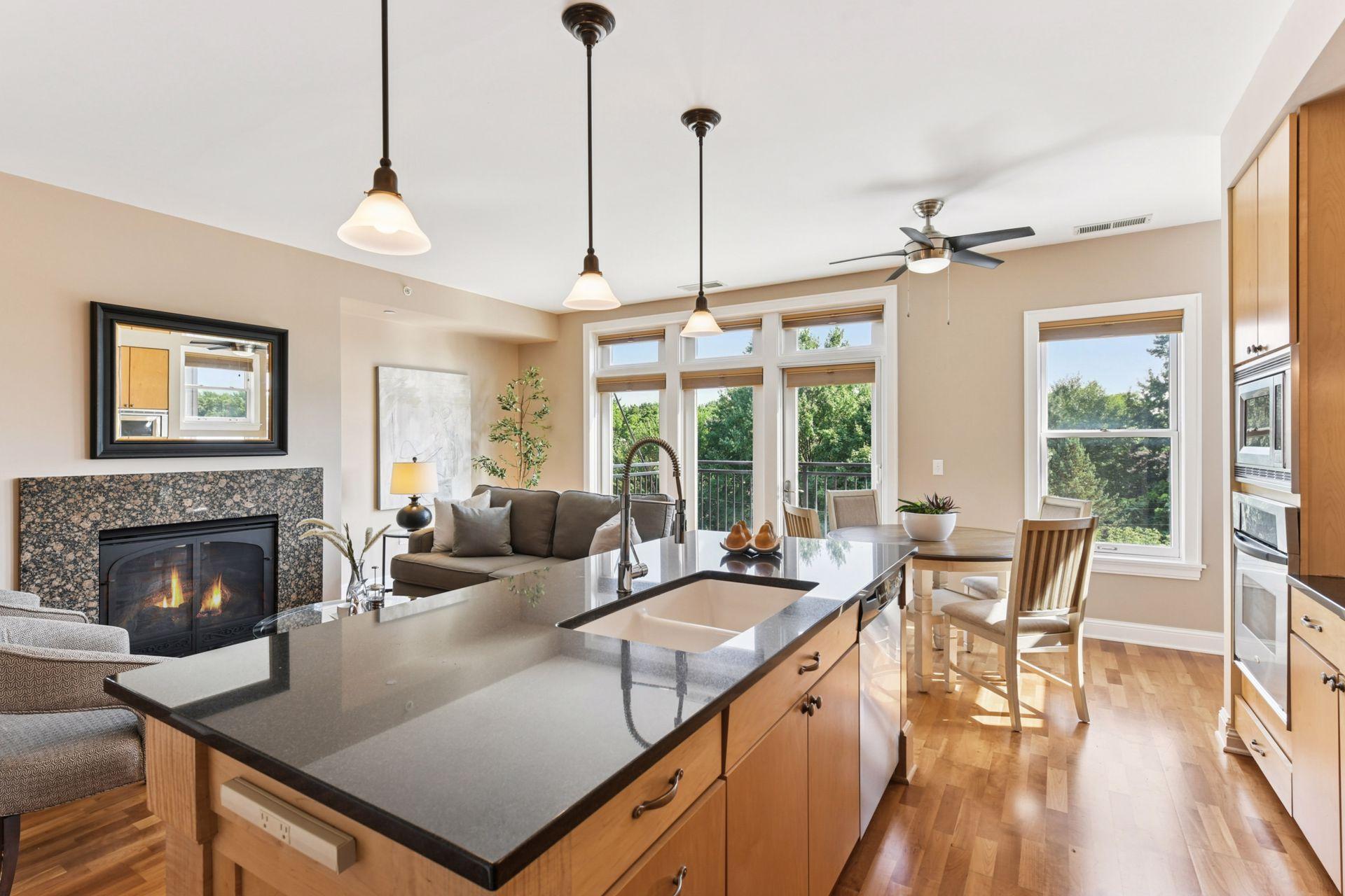 1060 Grand Avenue Unit: 404