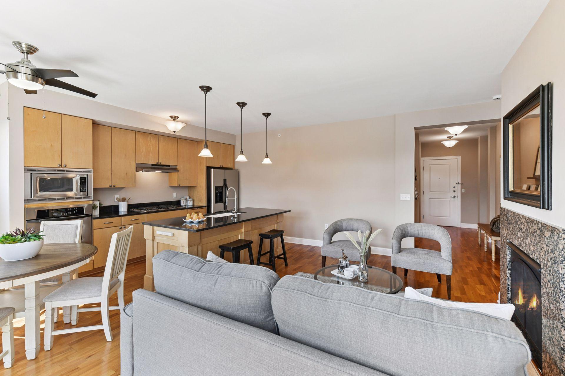 1060 Grand Avenue Unit: 404