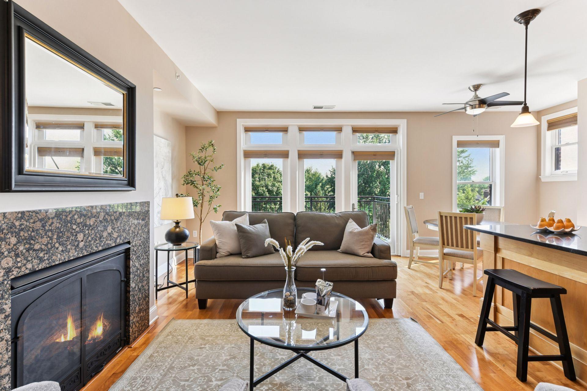 1060 Grand Avenue Unit: 404