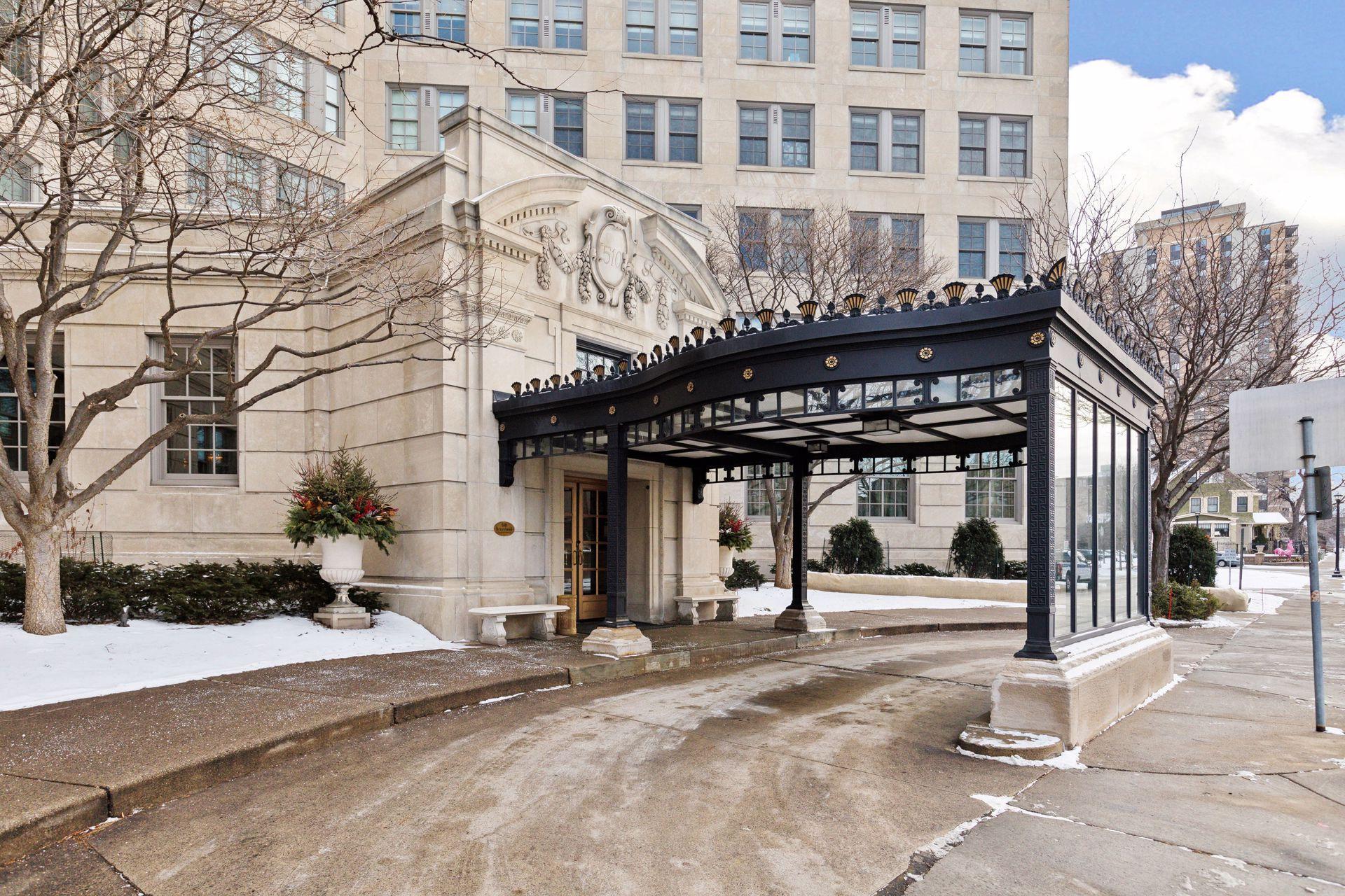 510 Groveland Avenue Unit: 522