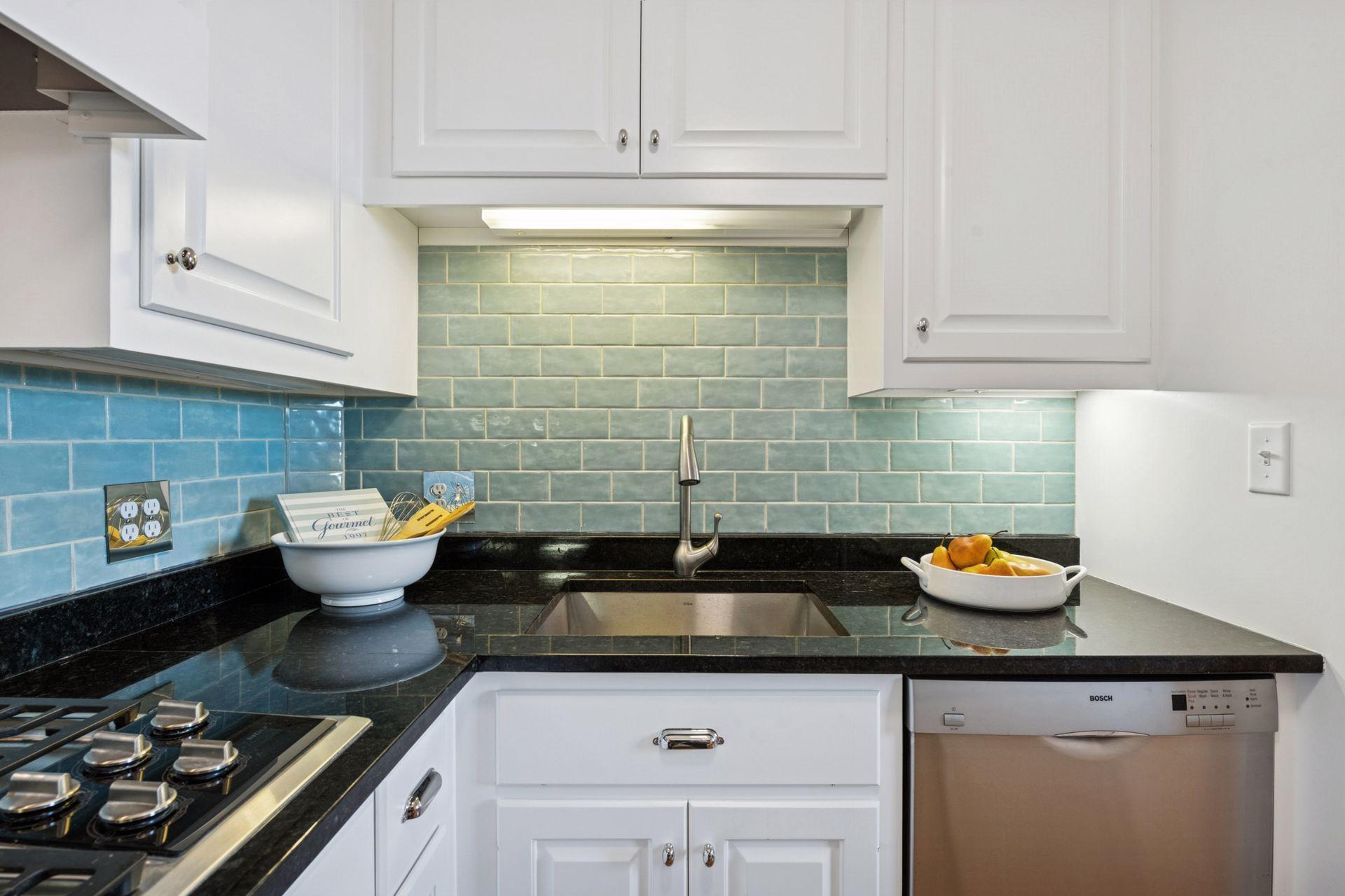 510 Groveland Avenue Unit: 522