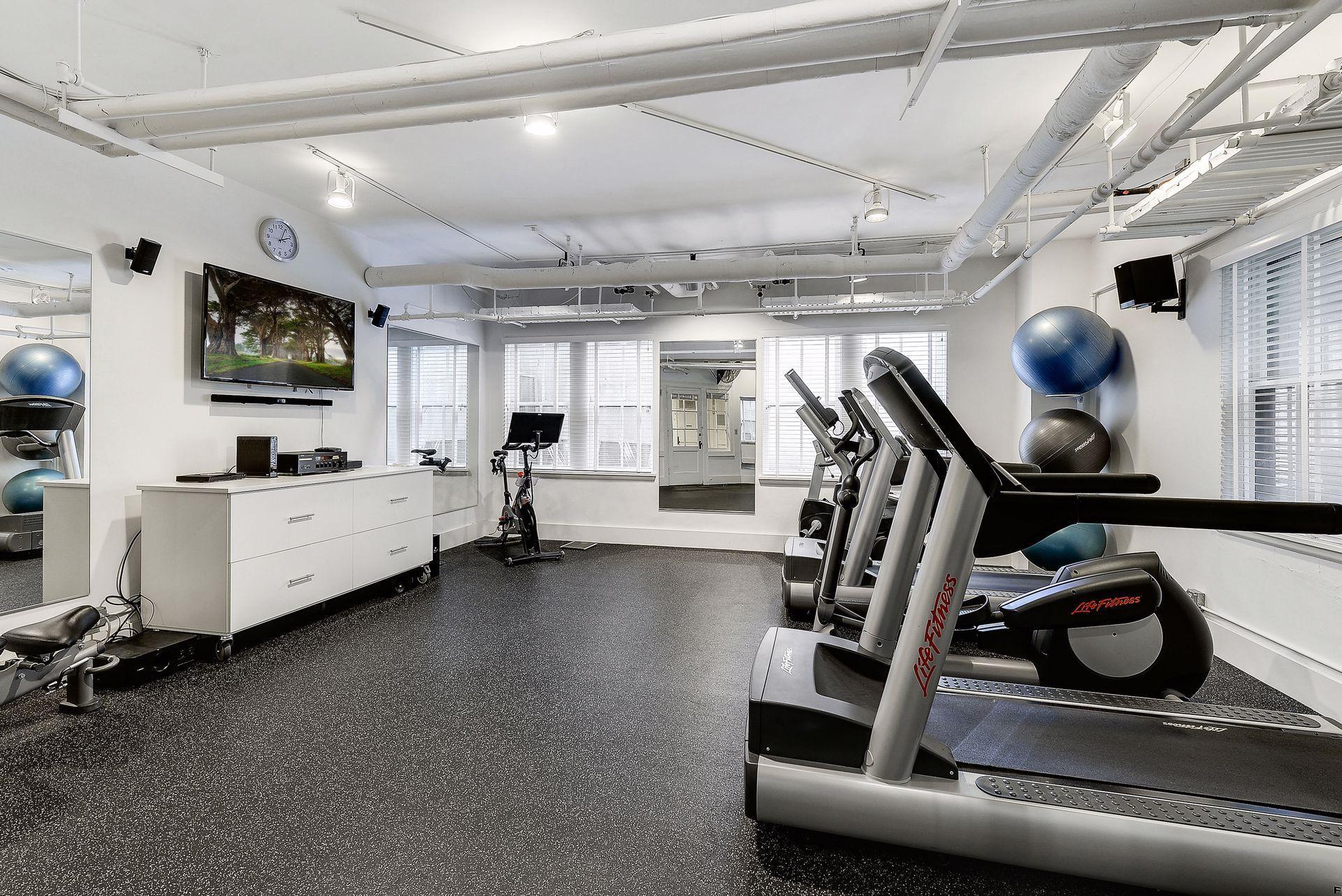 510 Groveland Avenue Unit: 522