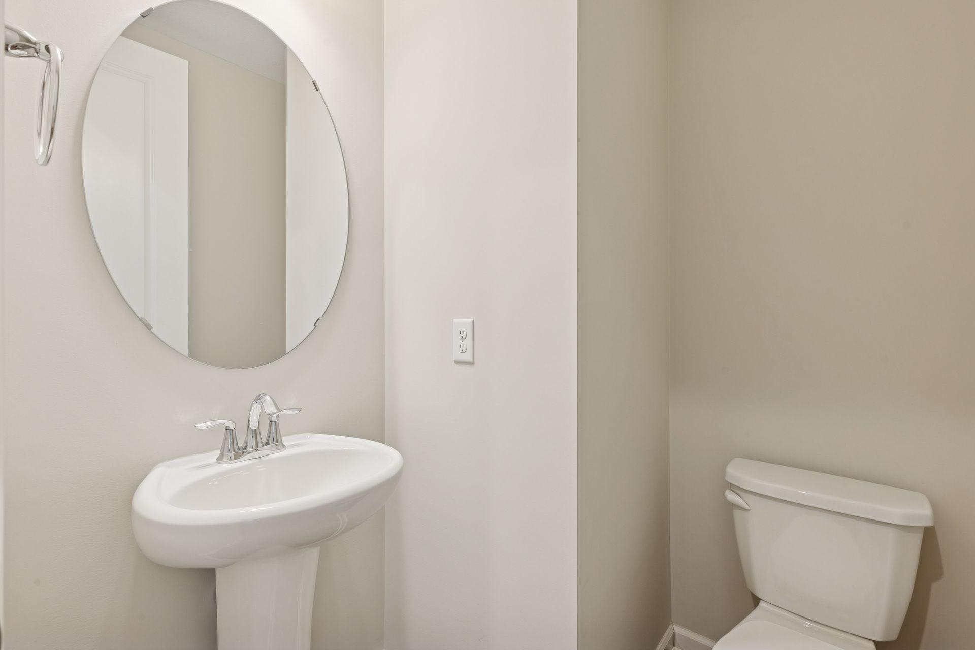 8060 Central Park Way N