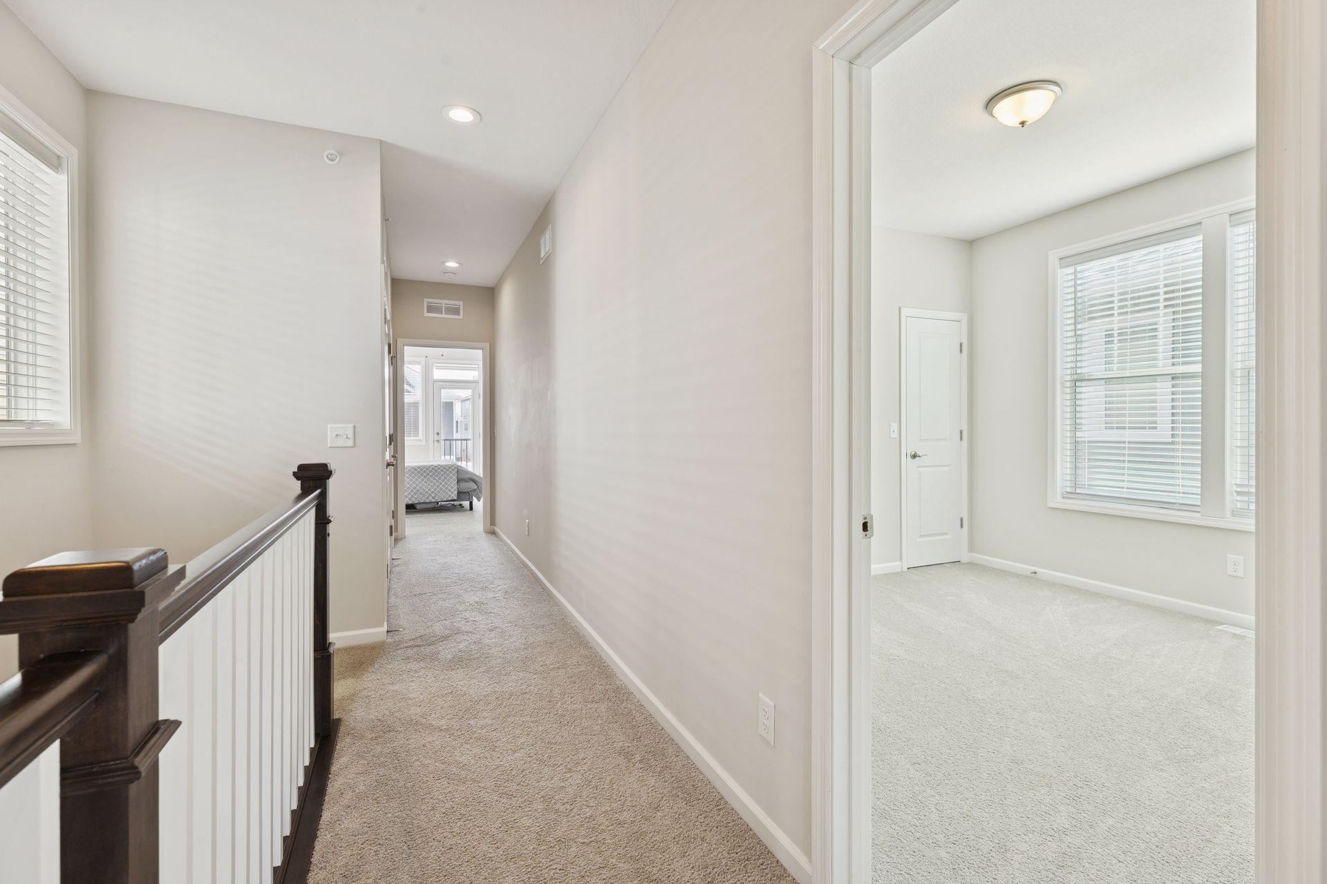 8060 Central Park Way N