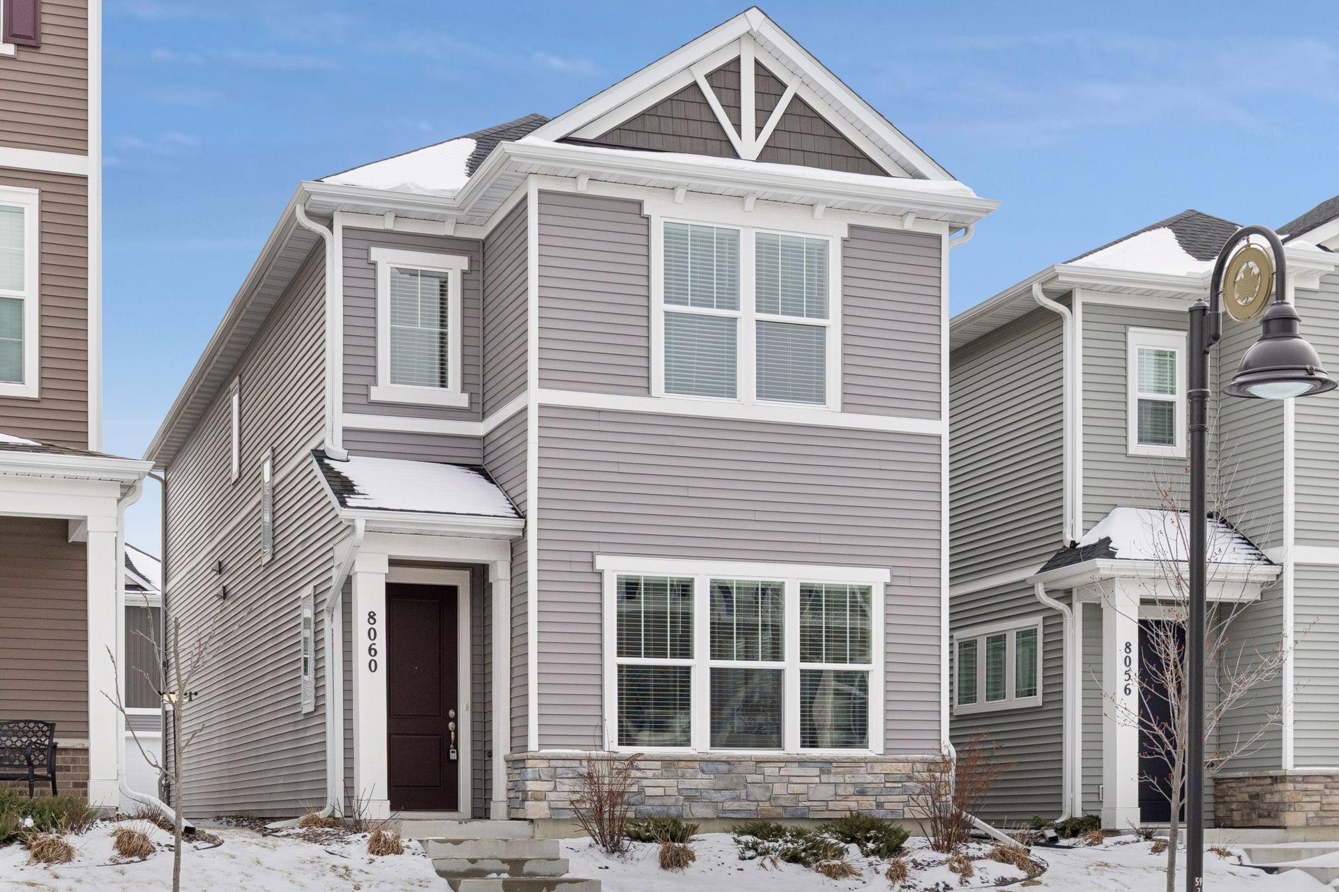 8060 Central Park Way N