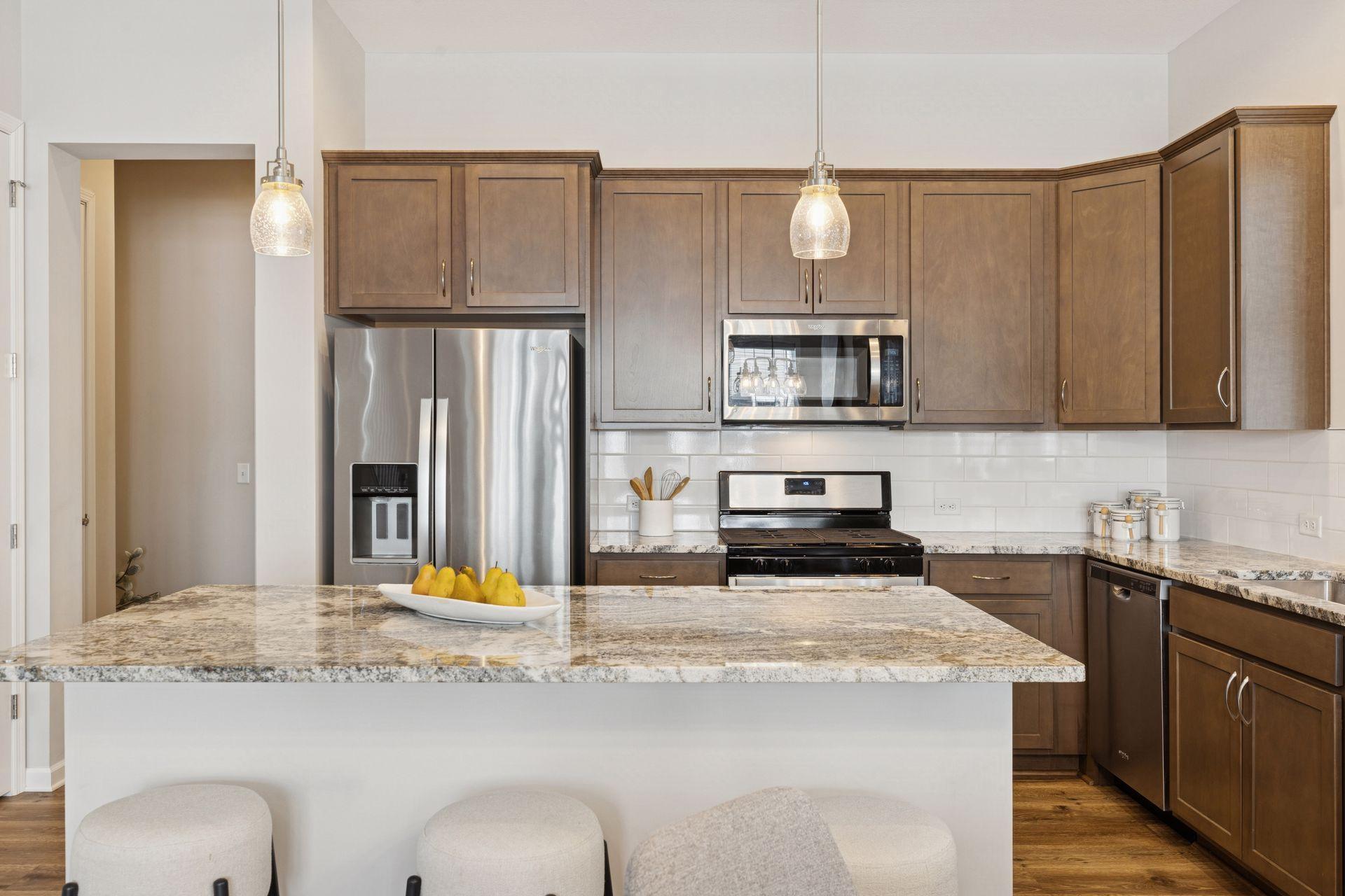 8060 Central Park Way N