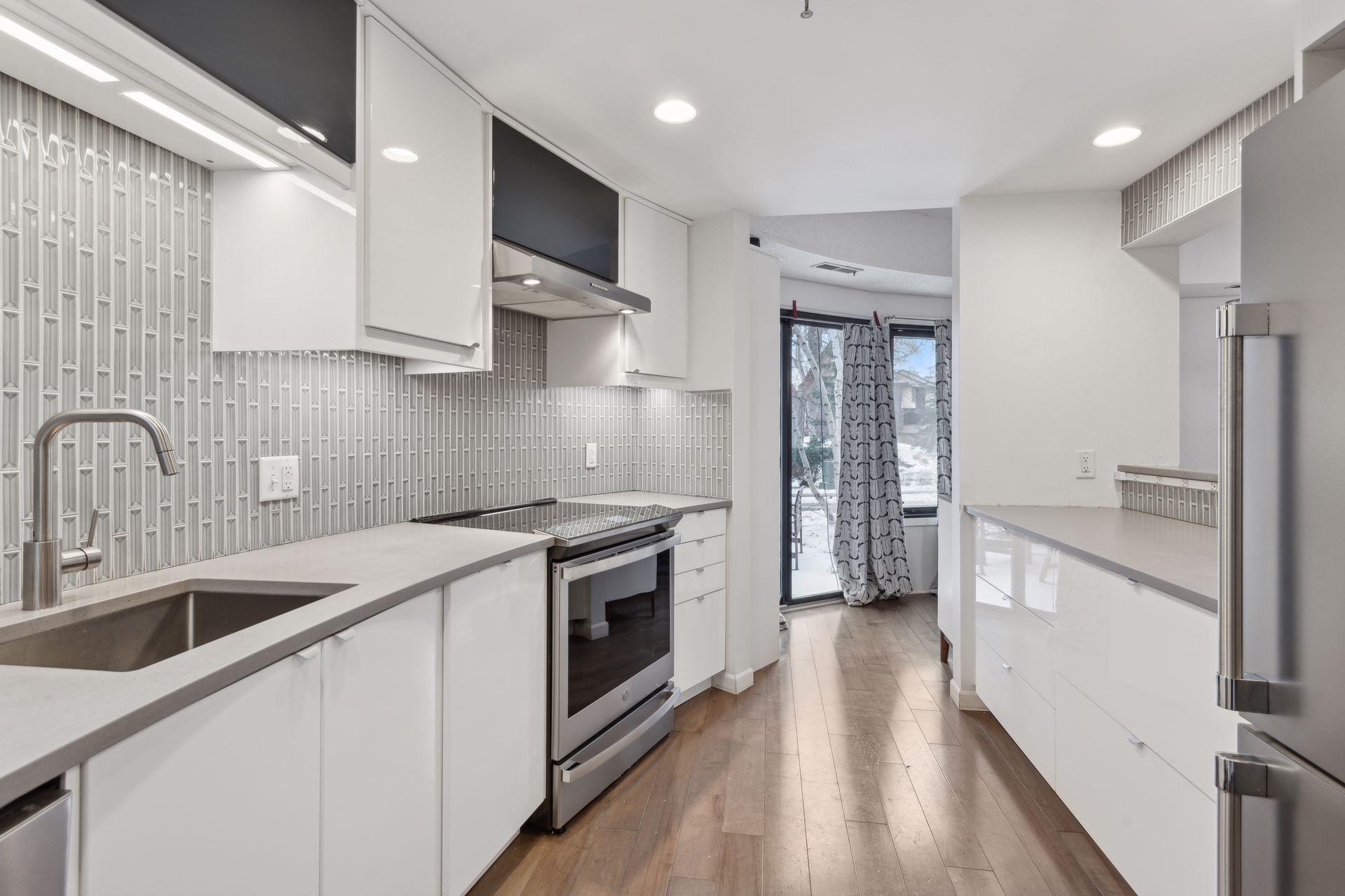 3151 Dean Court Unit: B106