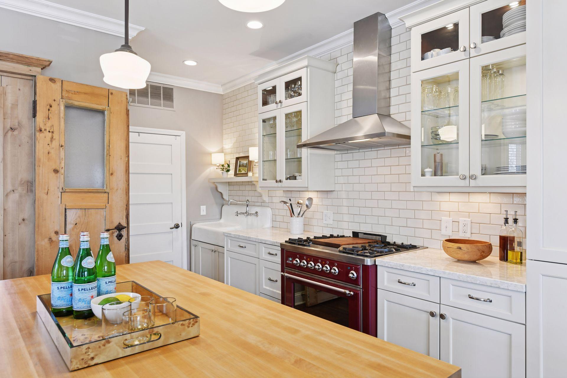 49 Island Avenue W