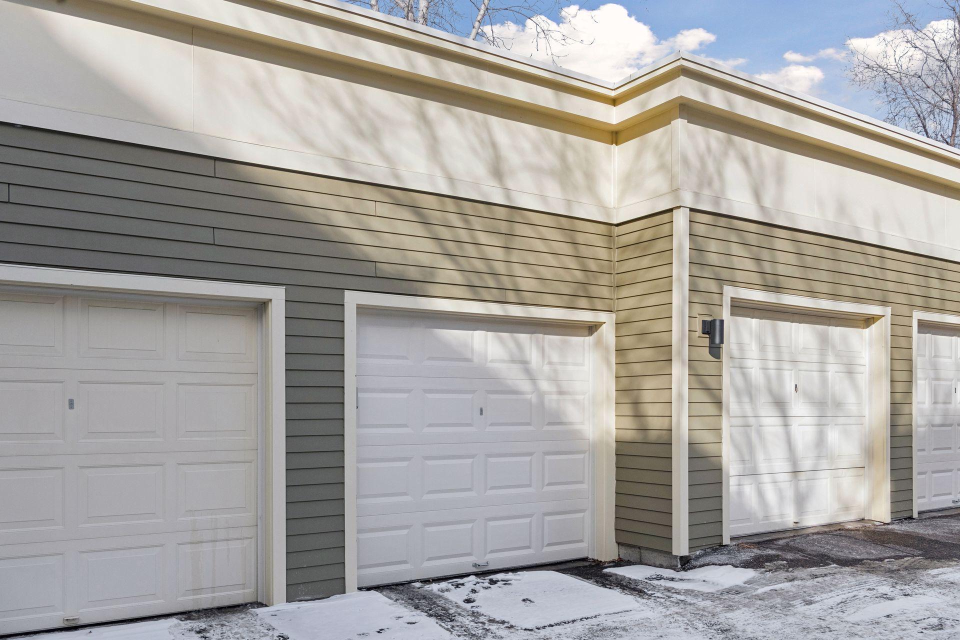 49 Island Avenue W