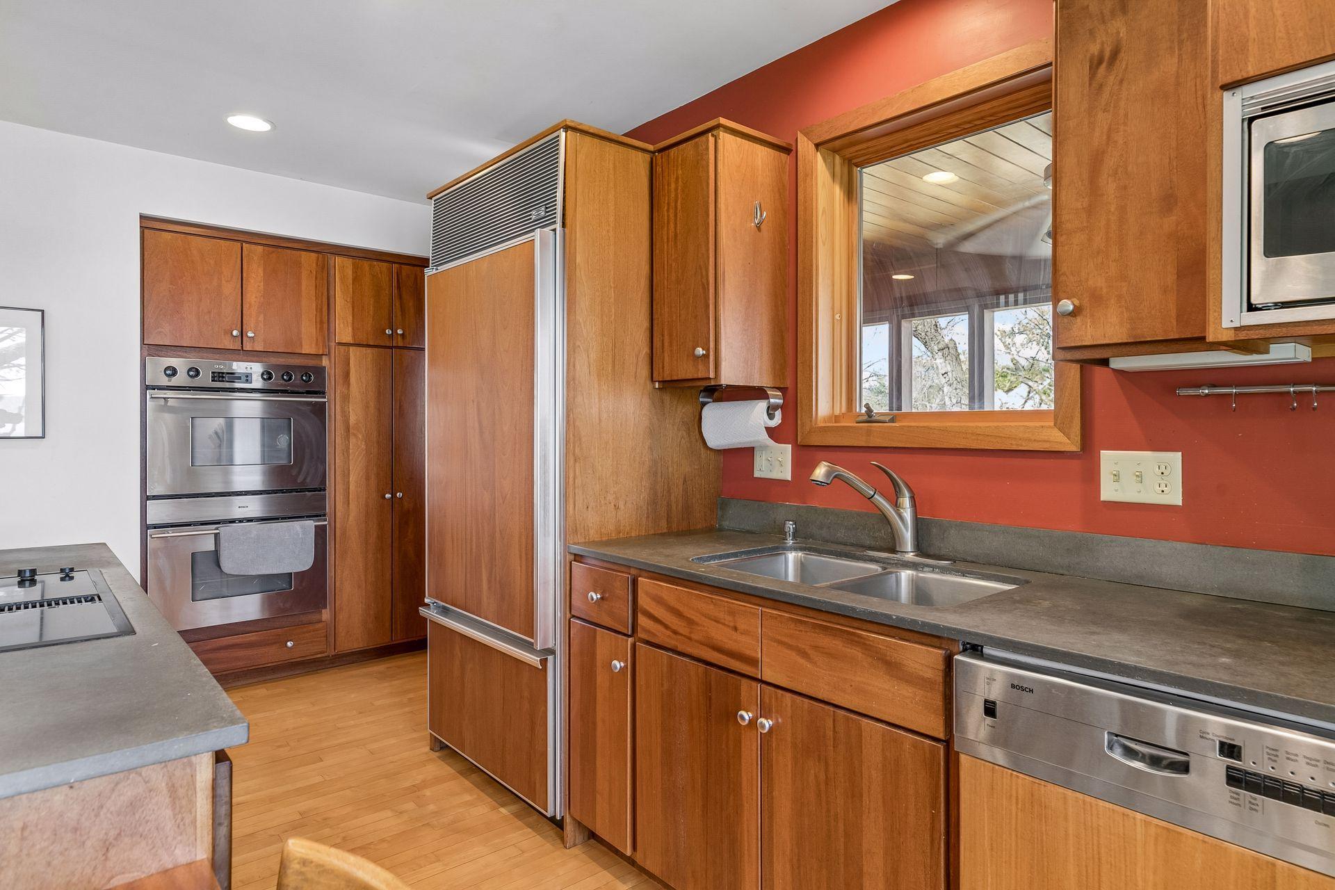 7831 50th Street N