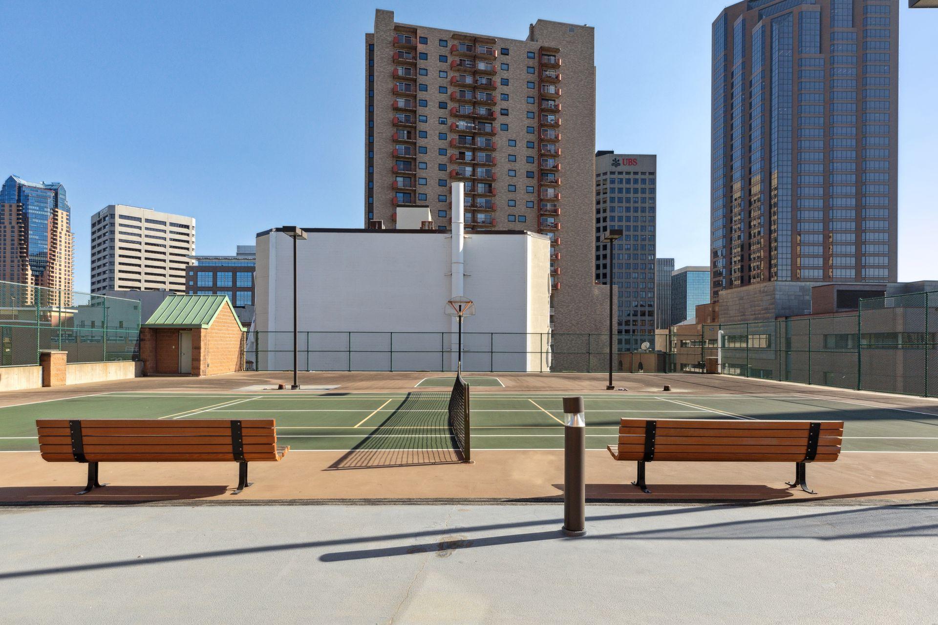 78 10th Street E Unit: 1010