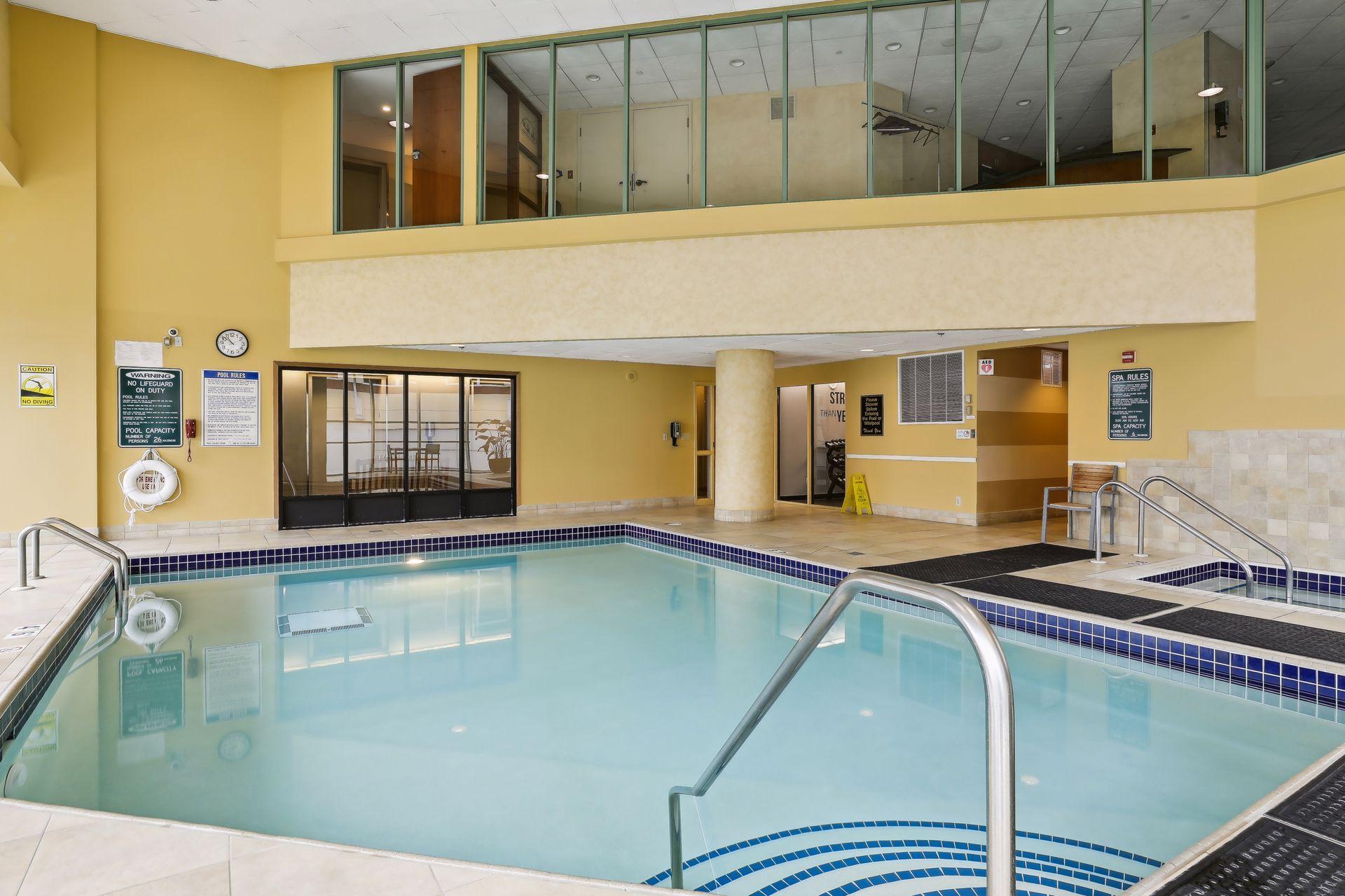 78 10th Street E Unit: 1010