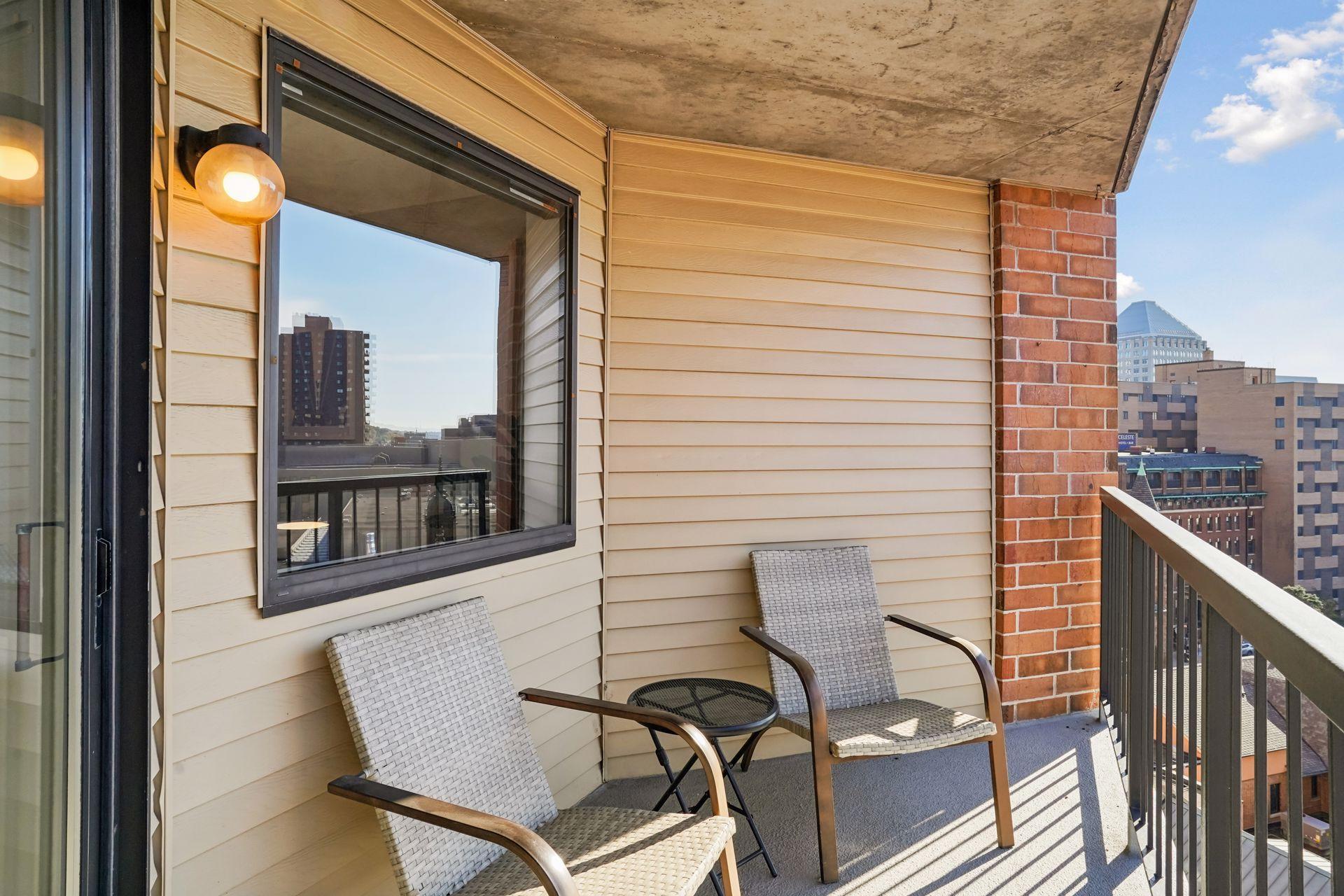 78 10th Street E Unit: 1010