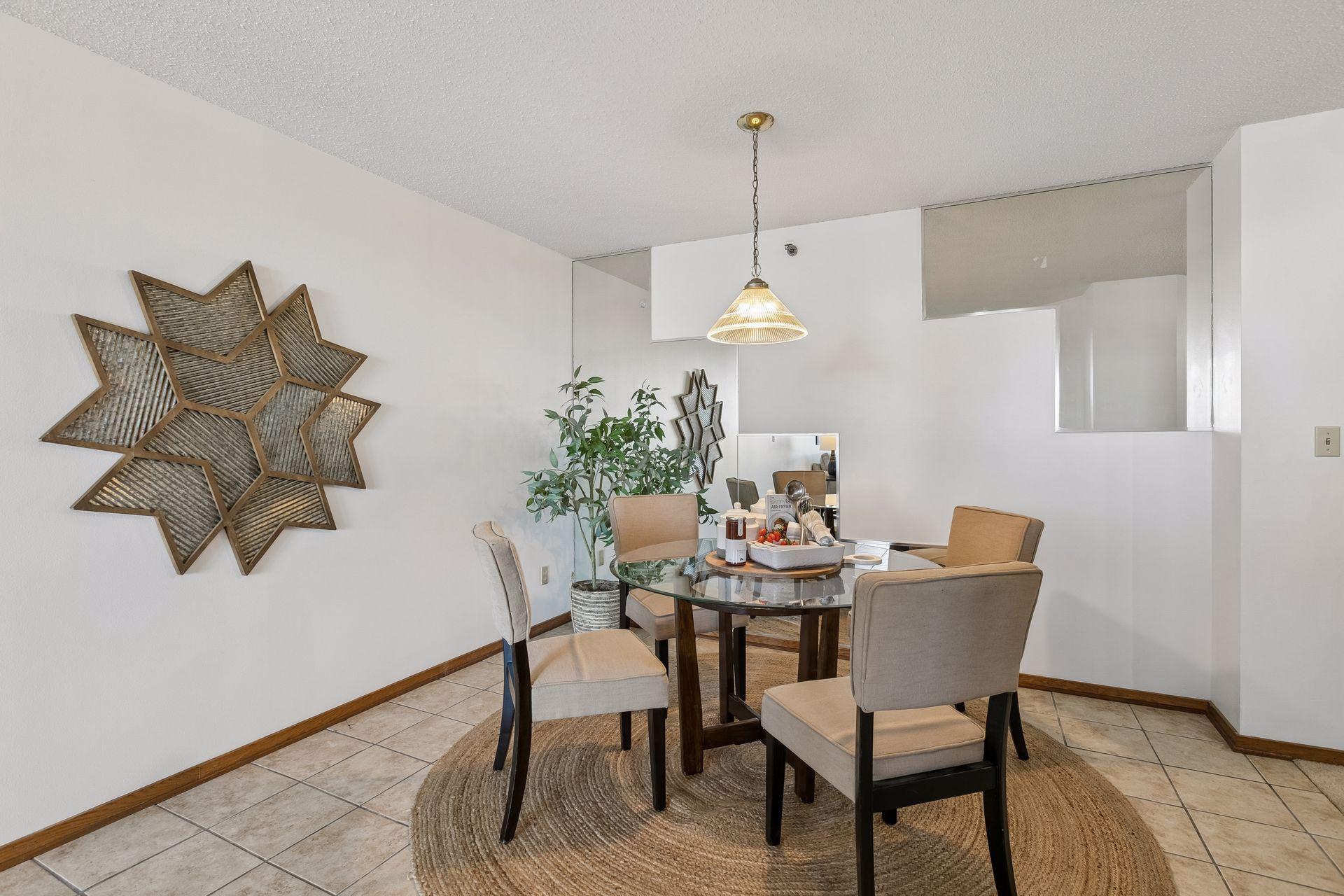 433 S 7th Street Unit: 2020