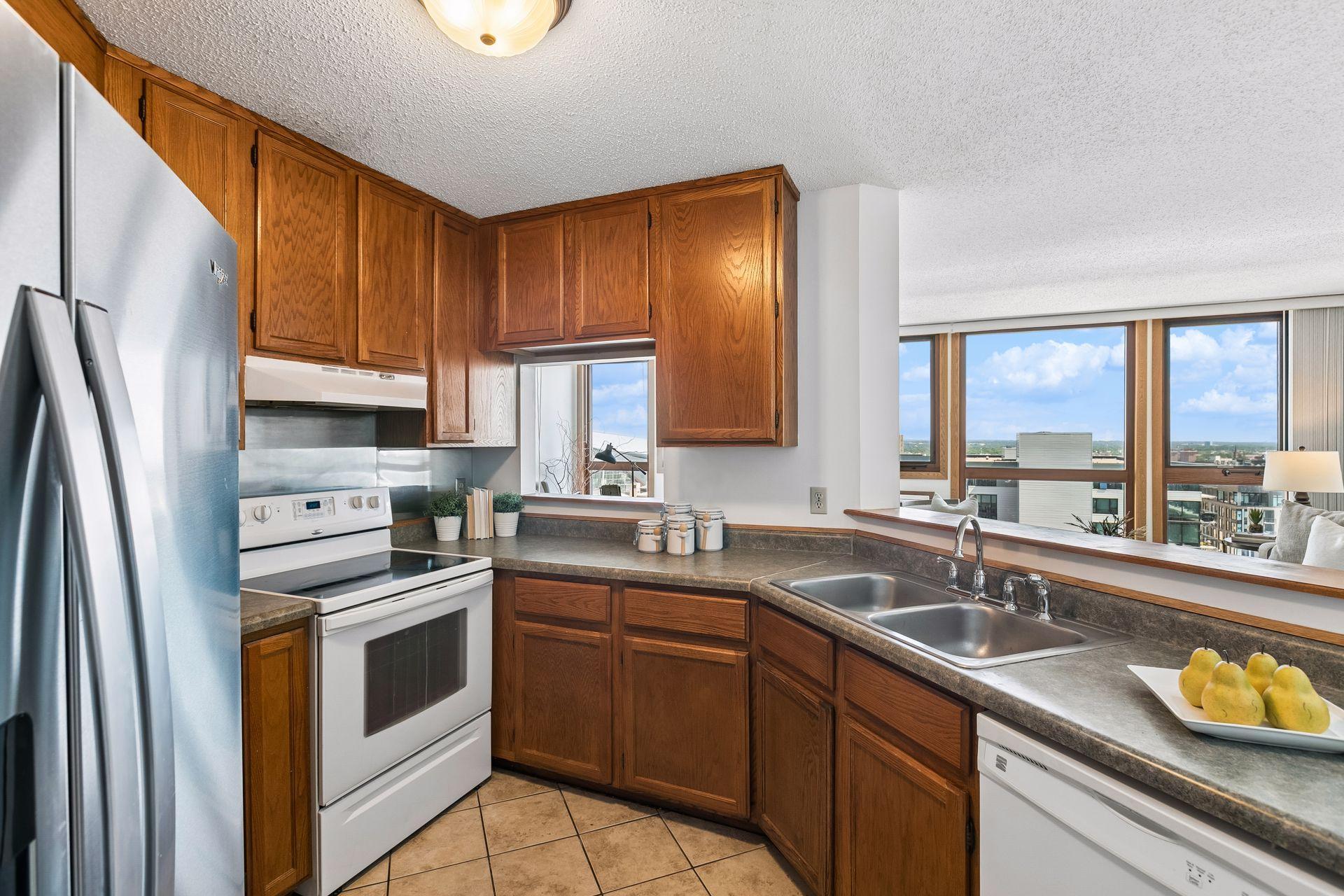 433 S 7th Street Unit: 2020