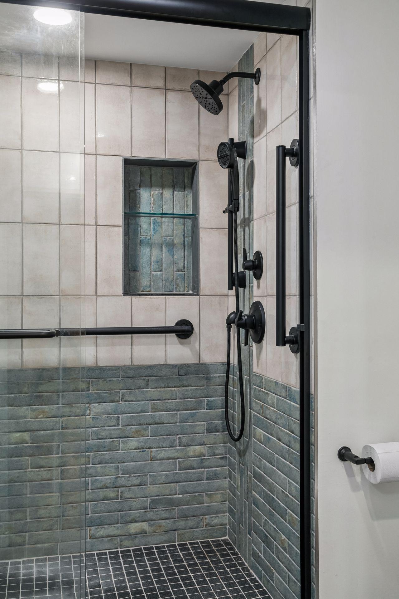 1666 Coffman Street Unit: 127