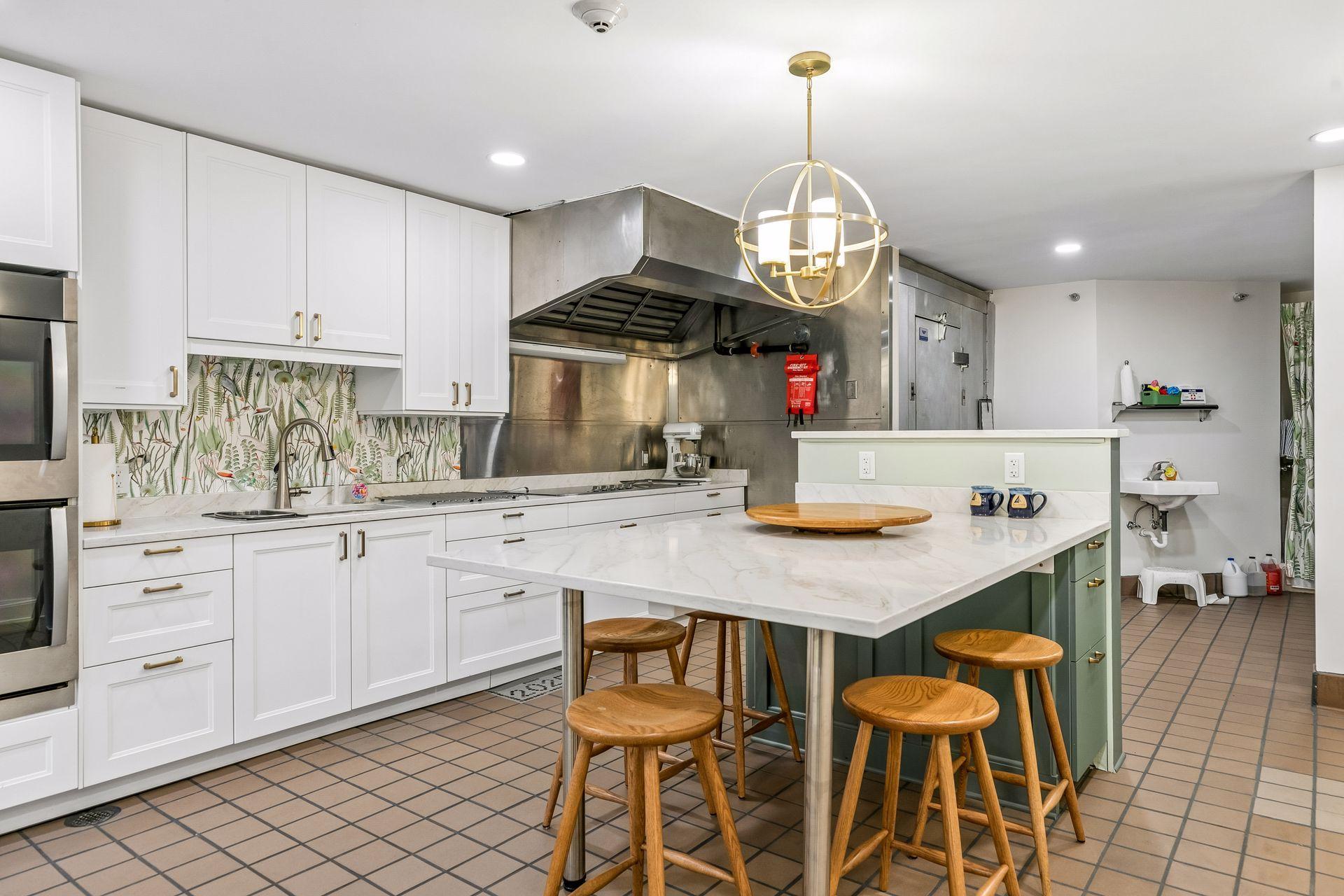 1666 Coffman Street Unit: 127