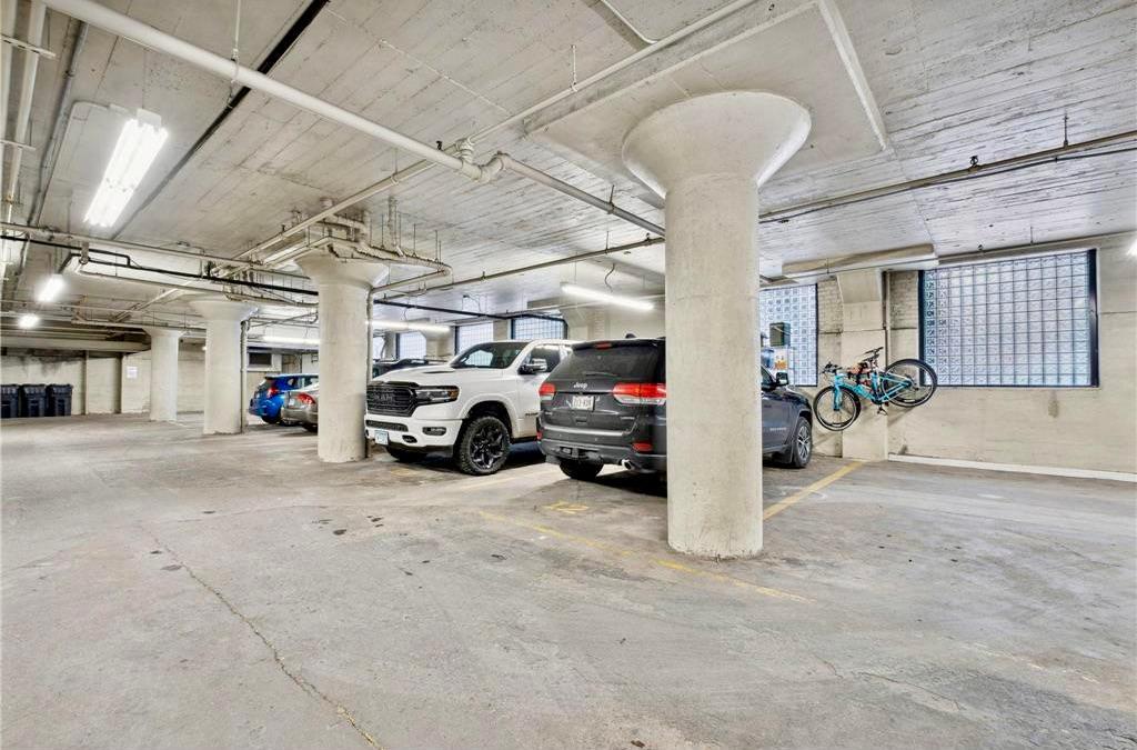 1701 Madison Street NE Unit: 404