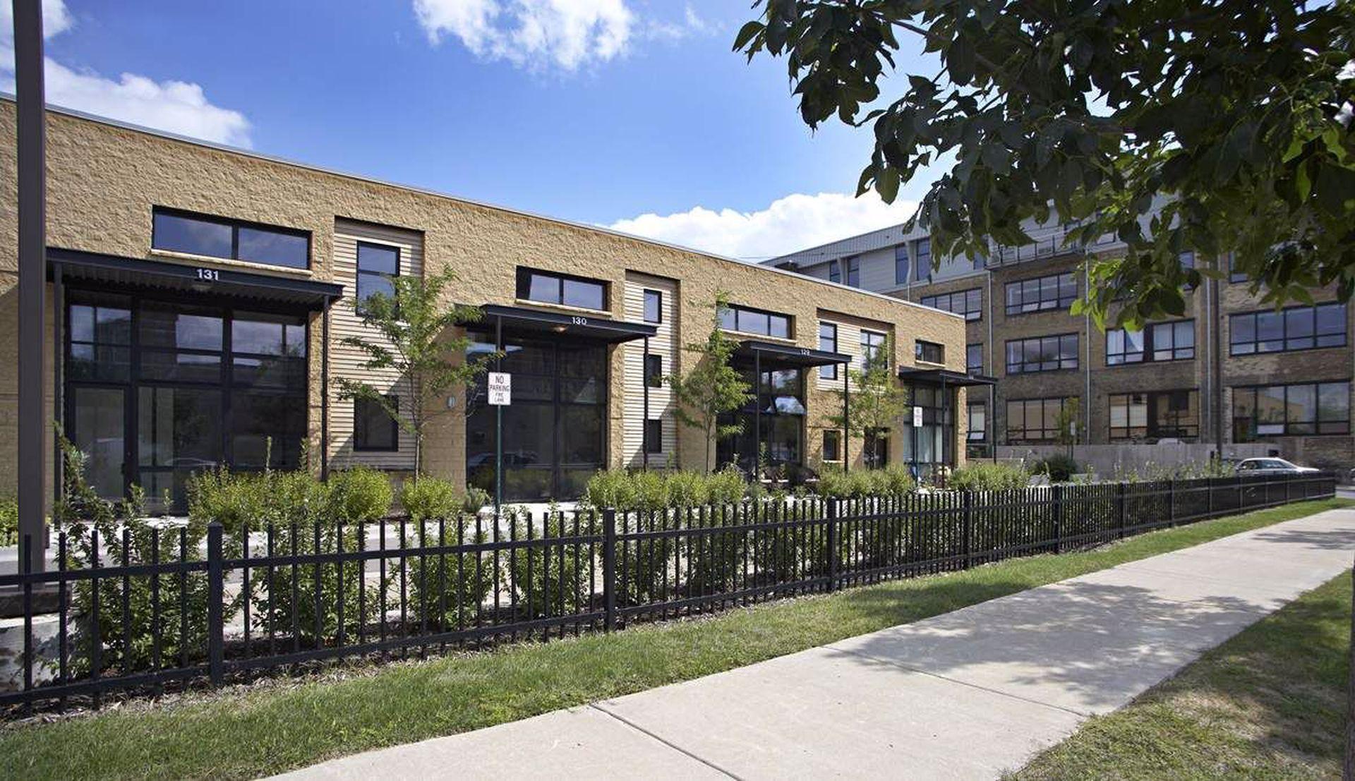 1701 Madison Street NE Unit: 404