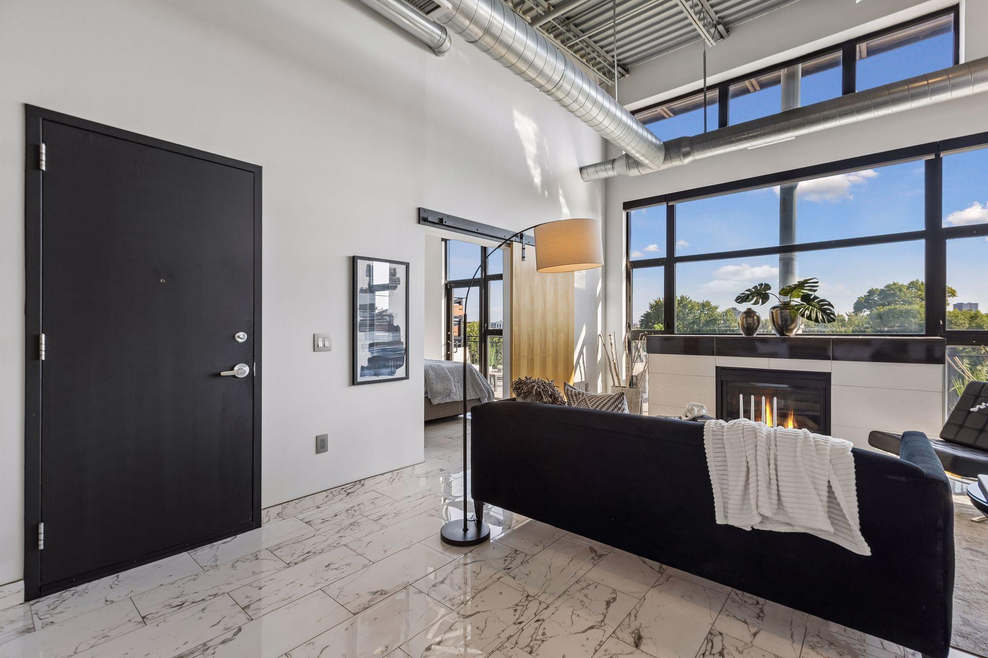 1701 Madison Street NE Unit: 404