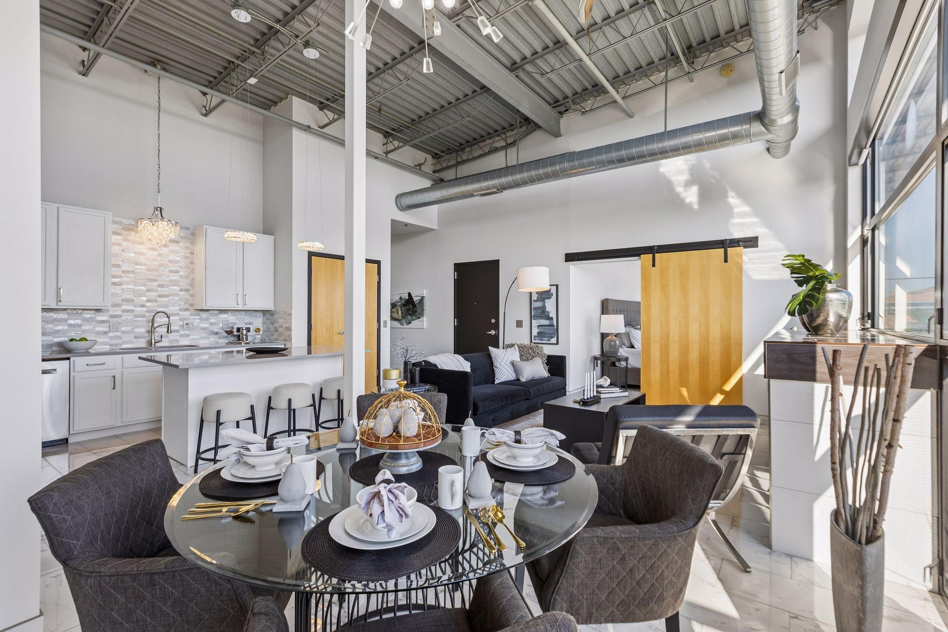 1701 Madison Street NE Unit: 404