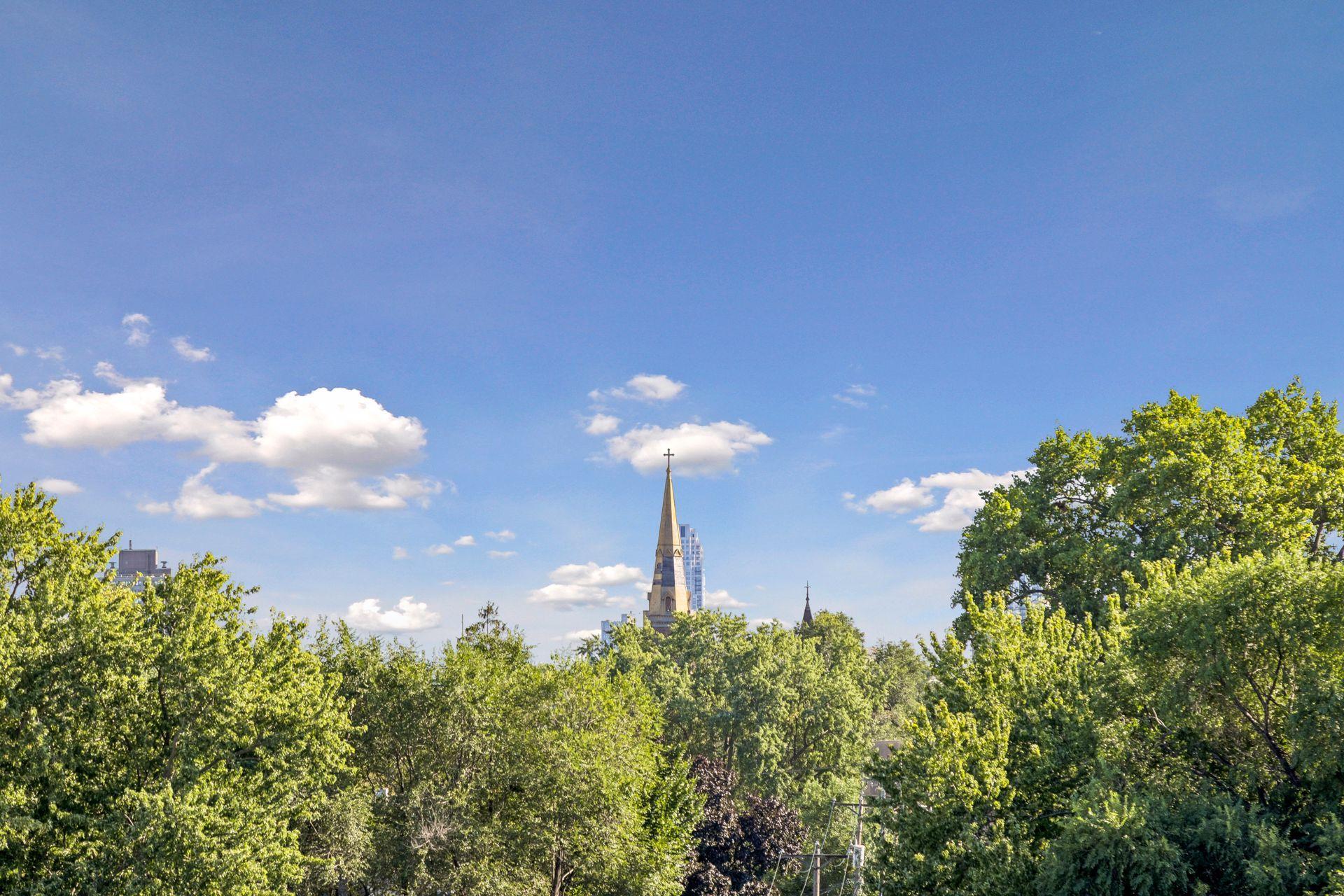 1701 Madison Street NE Unit: 404