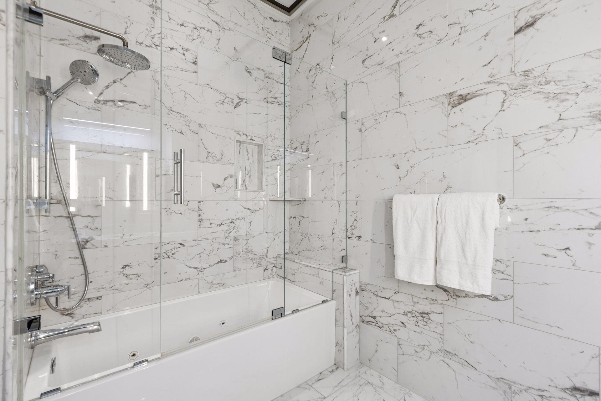 1701 Madison Street NE Unit: 404