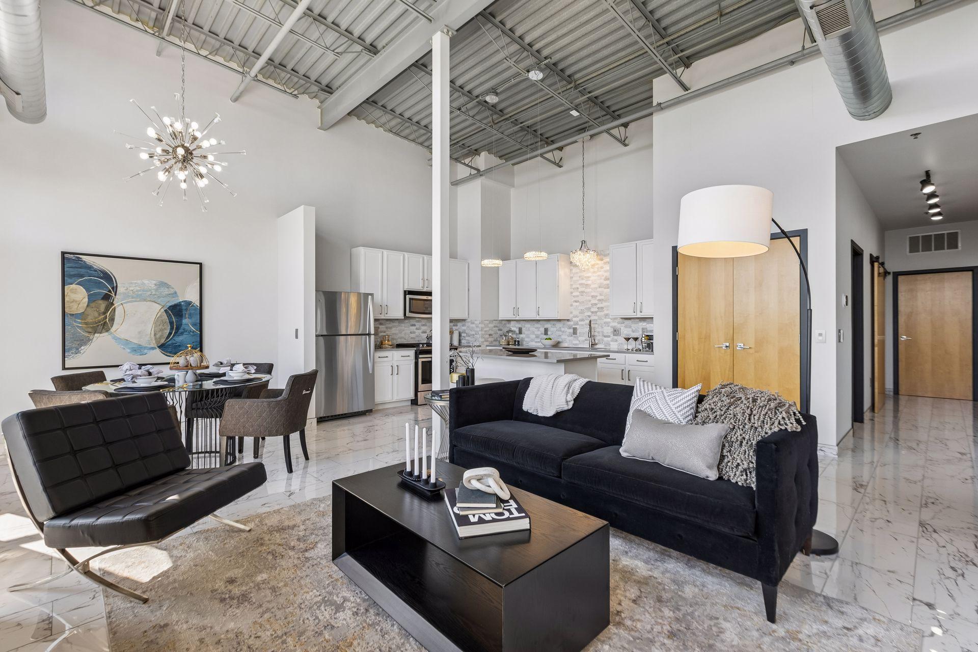 1701 Madison Street NE Unit: 404