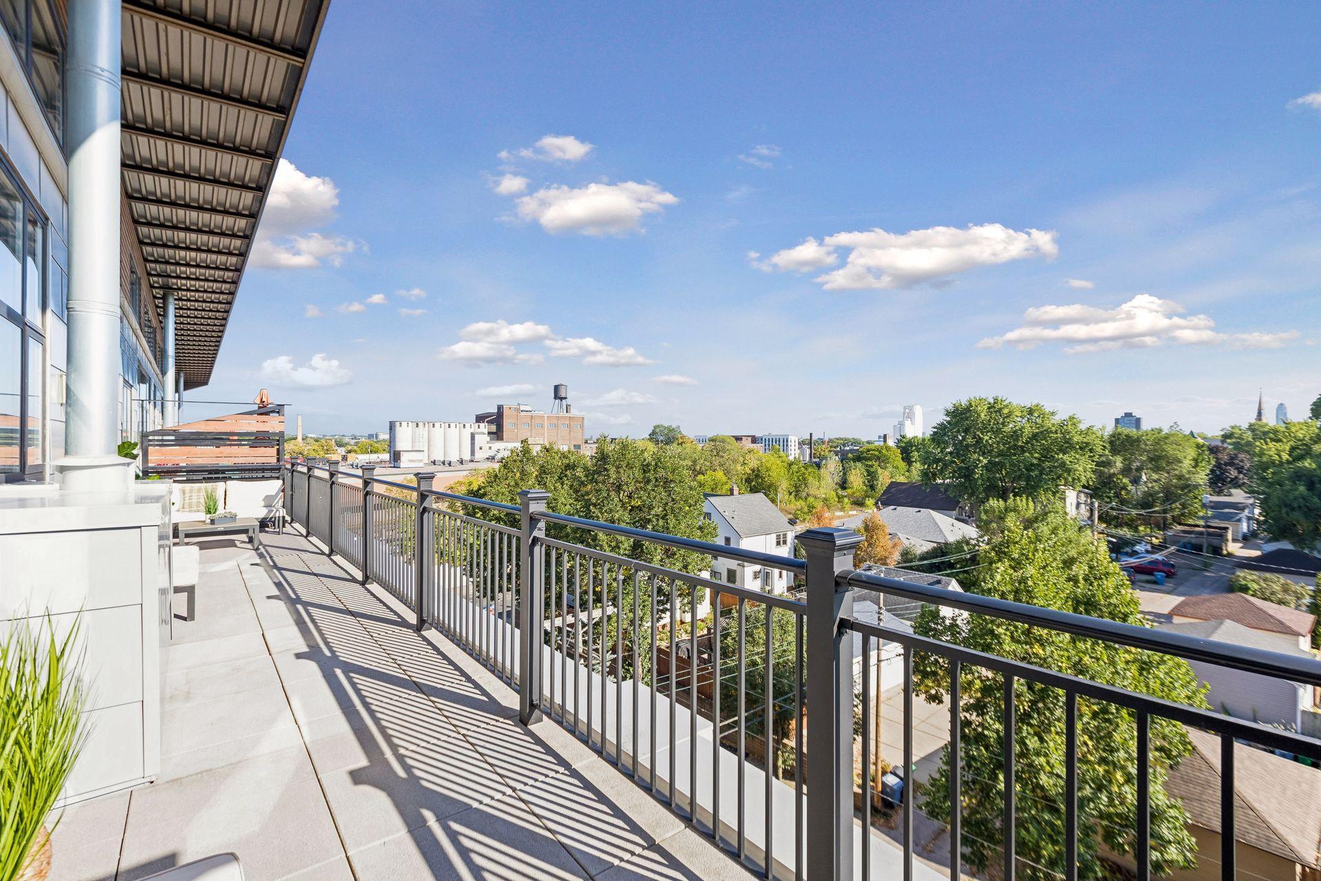 1701 Madison Street NE Unit: 404
