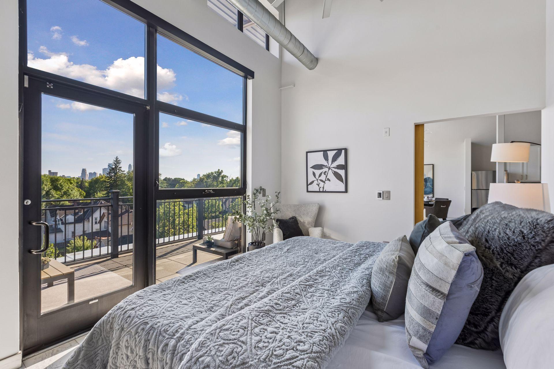 1701 Madison Street NE Unit: 404