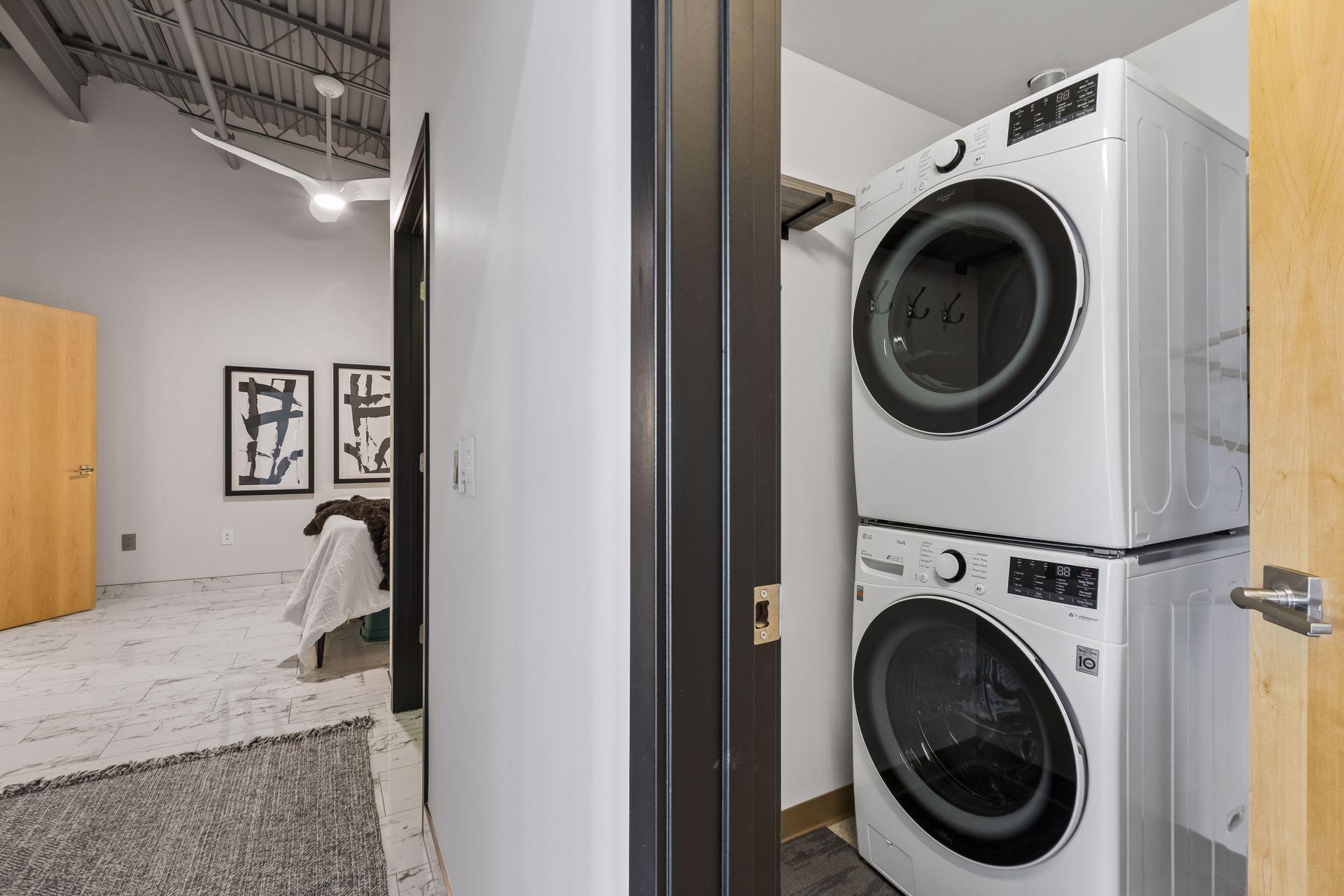 1701 Madison Street NE Unit: 404