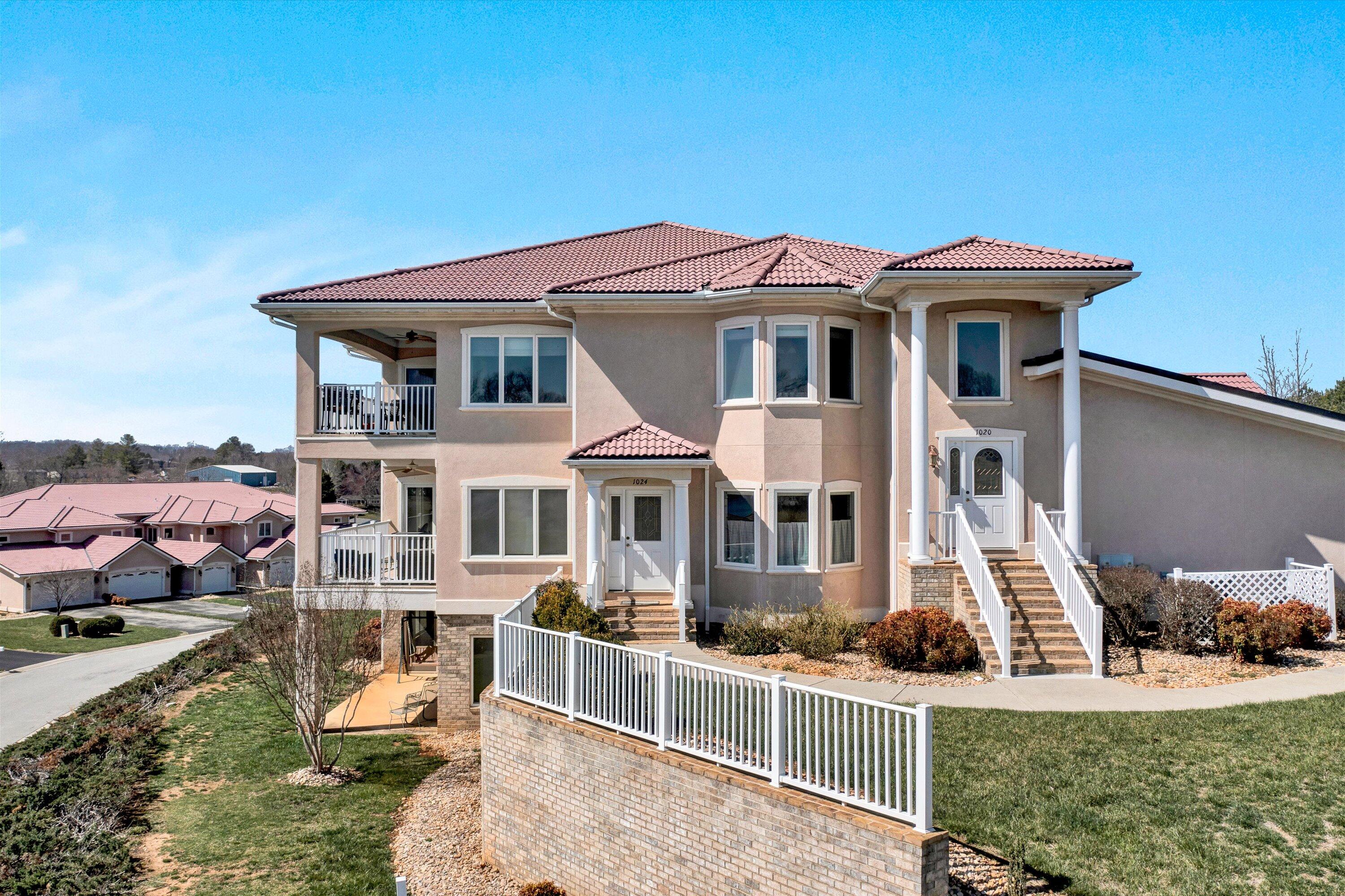 1024 Siesta Key CT
