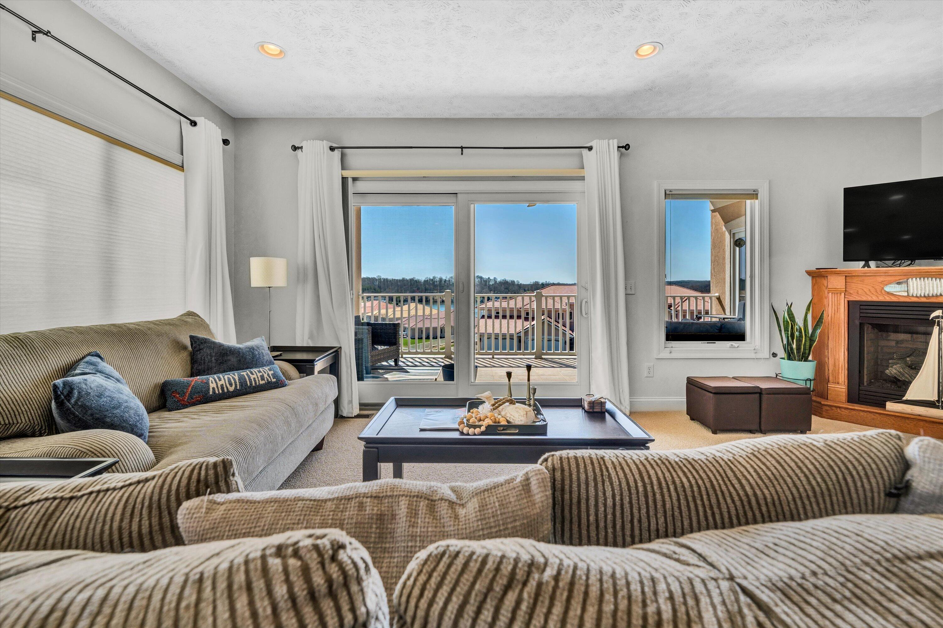 1024 Siesta Key CT