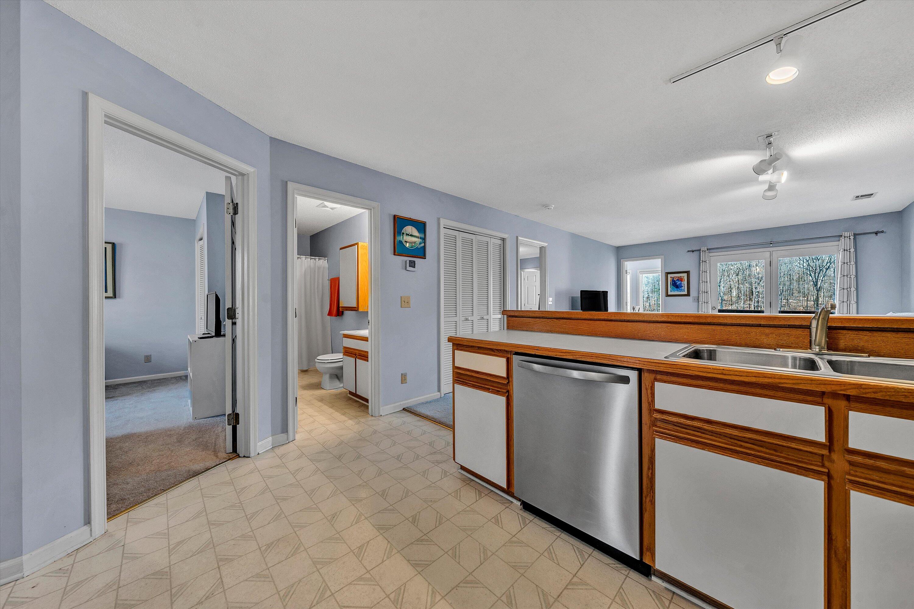 600 Montevista RD Unit: 802