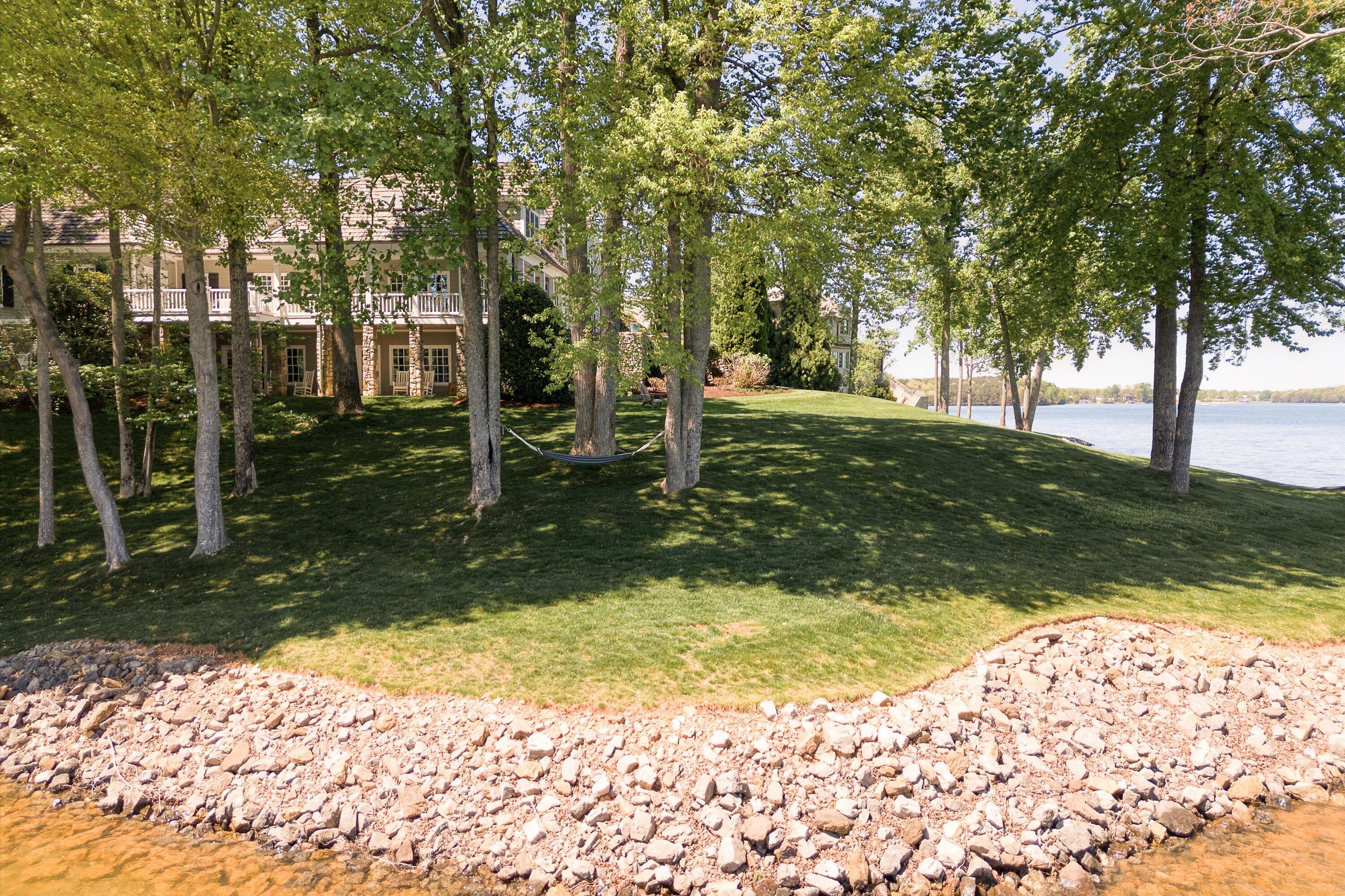 330 Upland Shores DR