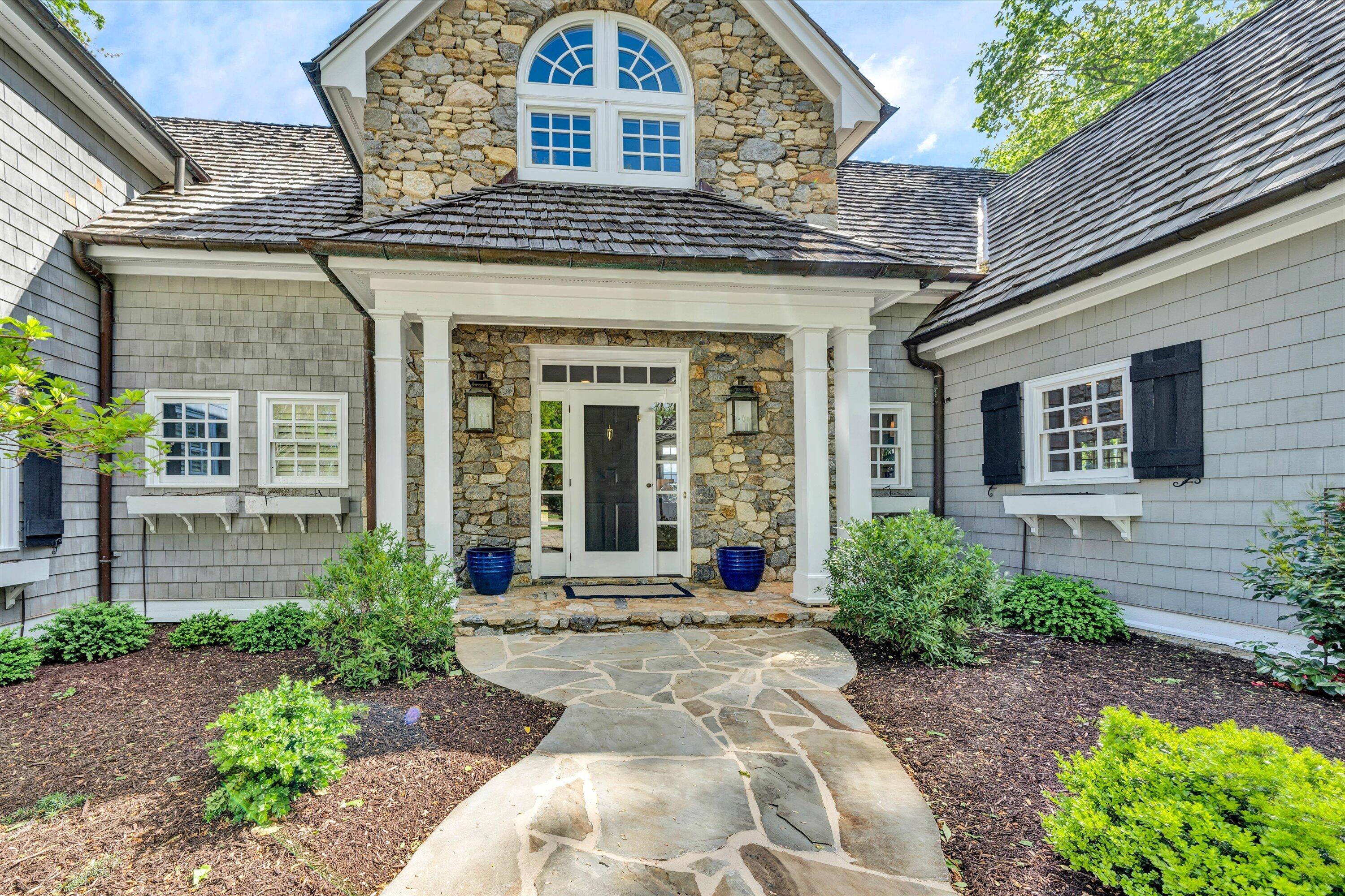 330 Upland Shores DR