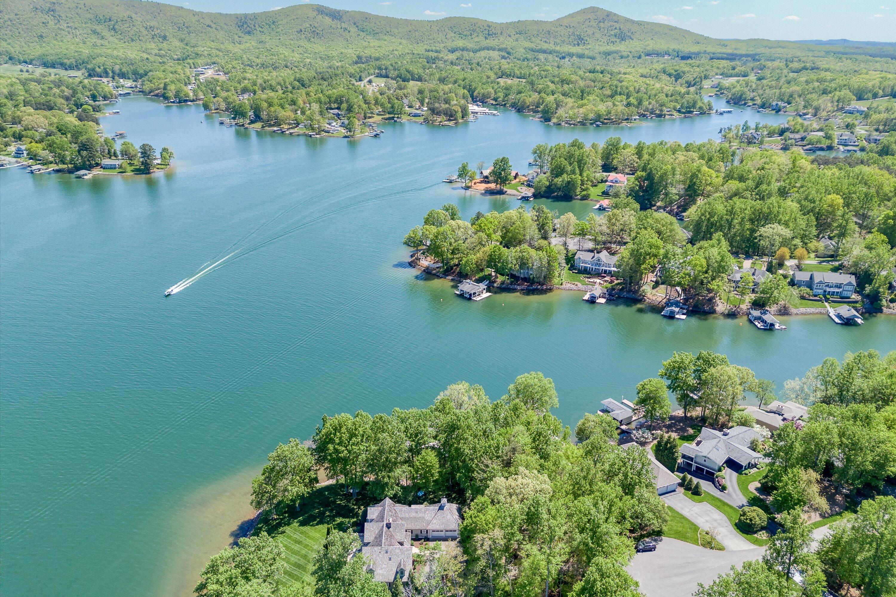 330 Upland Shores DR