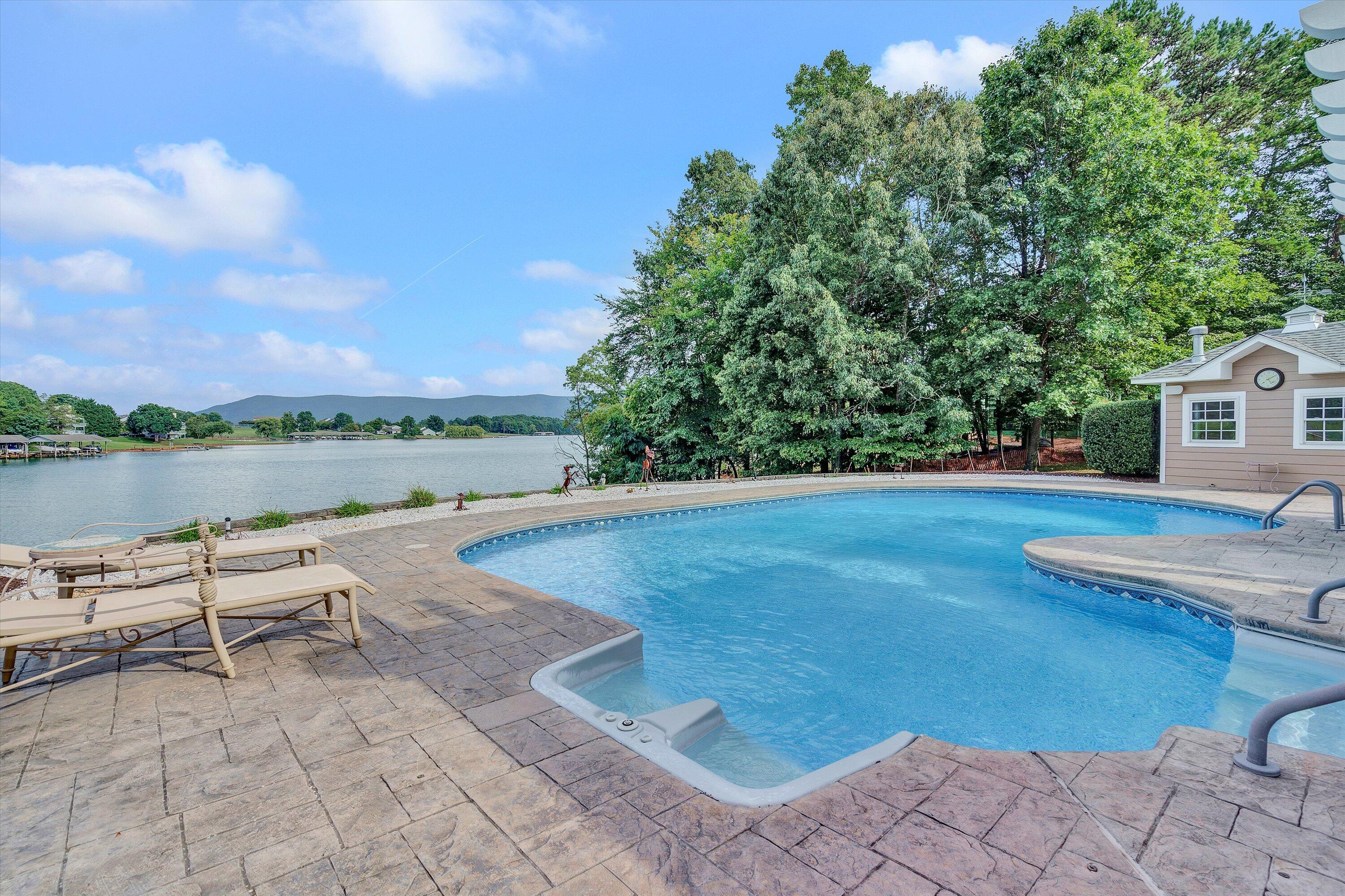 15 Tranquility RD