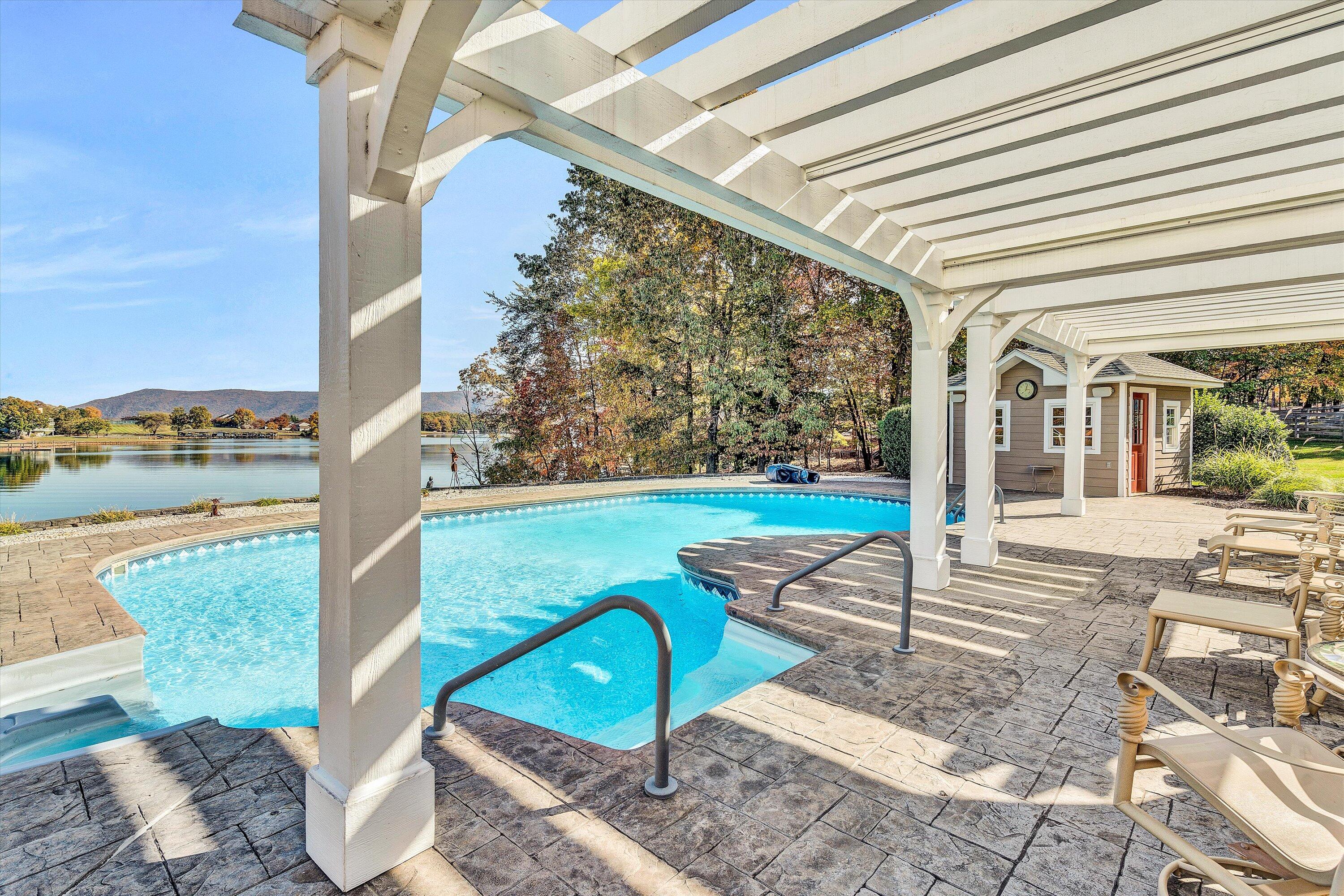 15 Tranquility RD